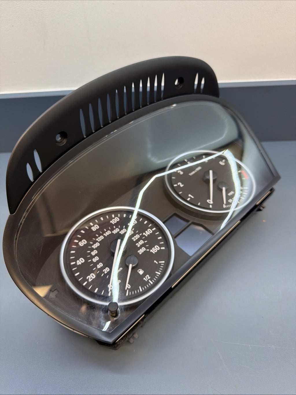 2008 - 2010 BMW E61 535I 535XI FRONT SPEEDOMETER INSTRUMENT CLUSTER 9177259 167K