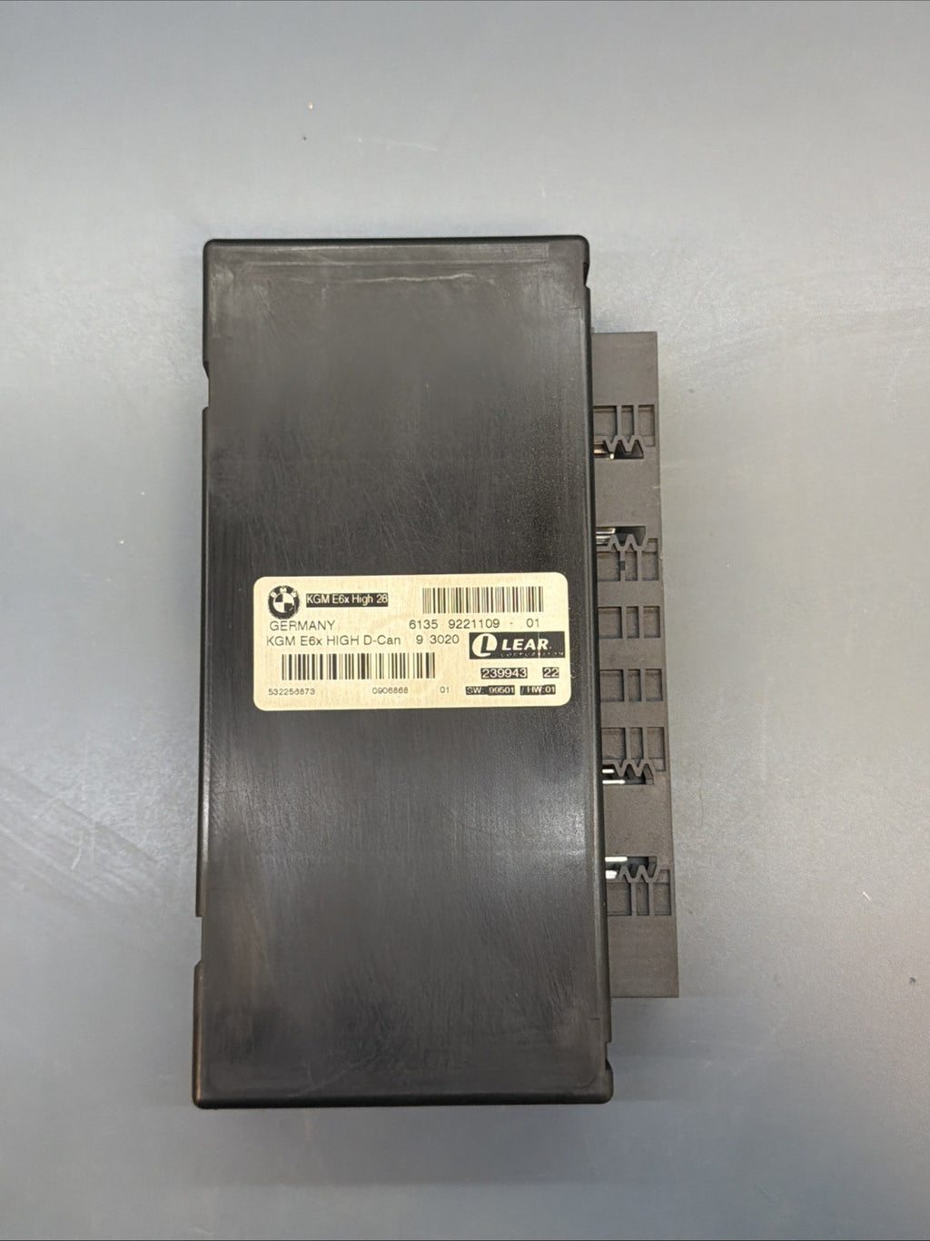 2008-2009-2010 BMW E60 E63 E64 535i GATEWAY THEFT LOCKING CONTROL MODULE 9221109