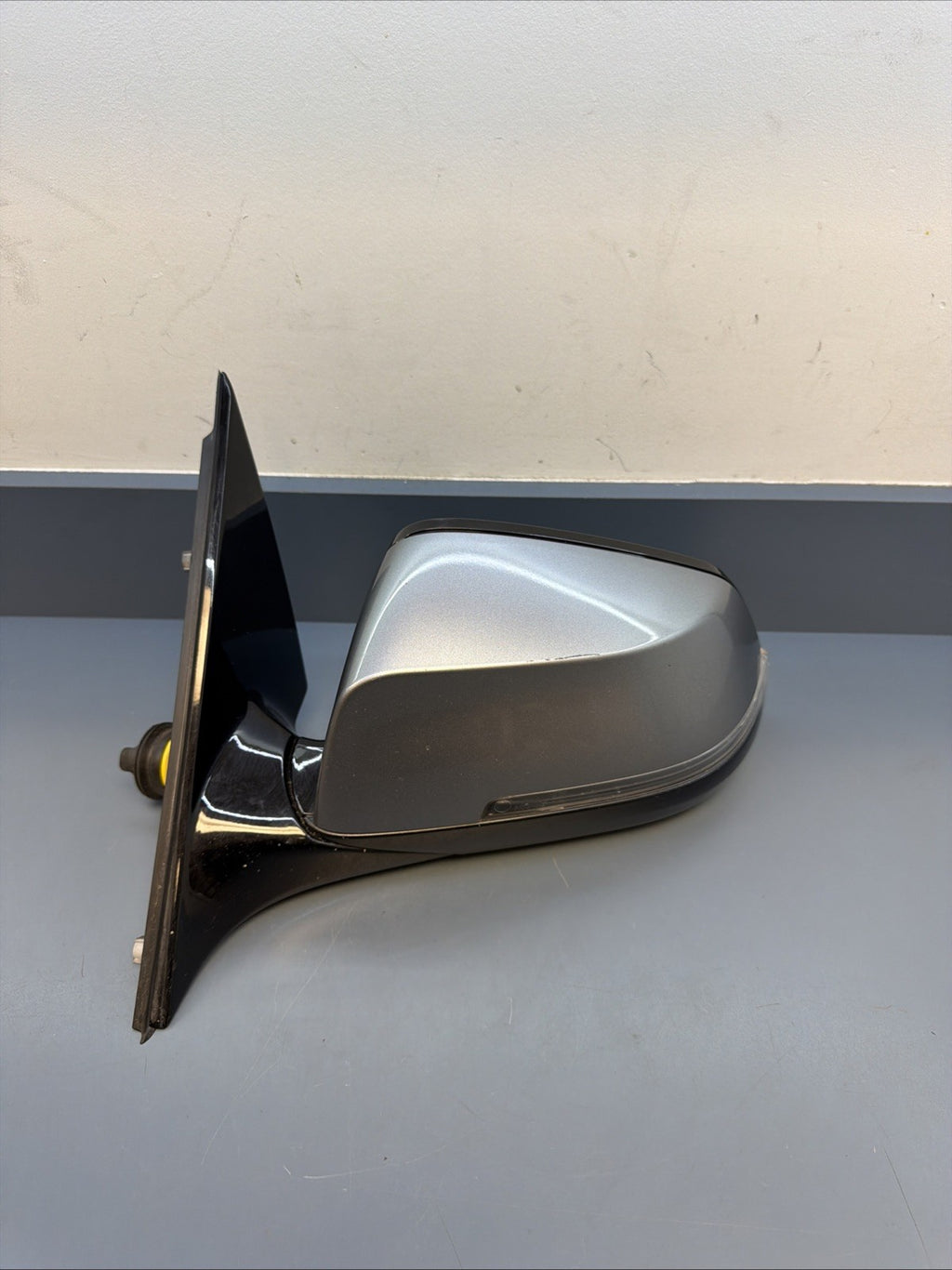 11-13 BMW 528i F10 Front Left Driver Side Rear View Door Mirror A046412 Oem