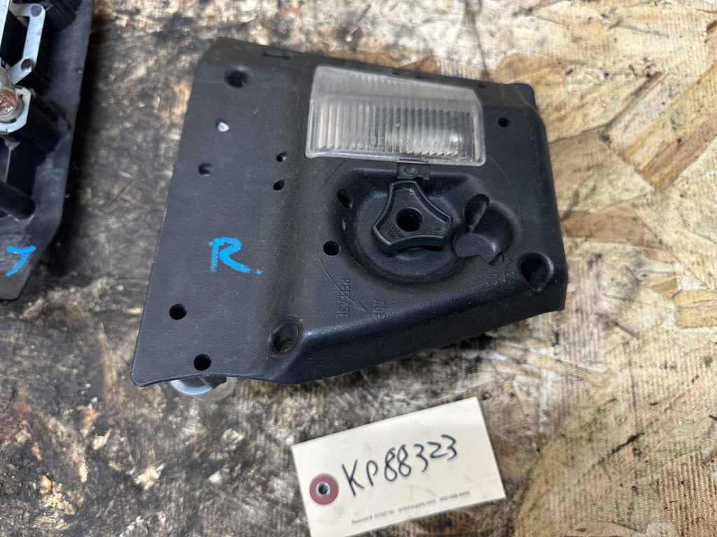BMW E46 1999/2005 REAR TRUNK TAIL LIGHT L+R COMPLETE OEM BMW 6946533/6946534