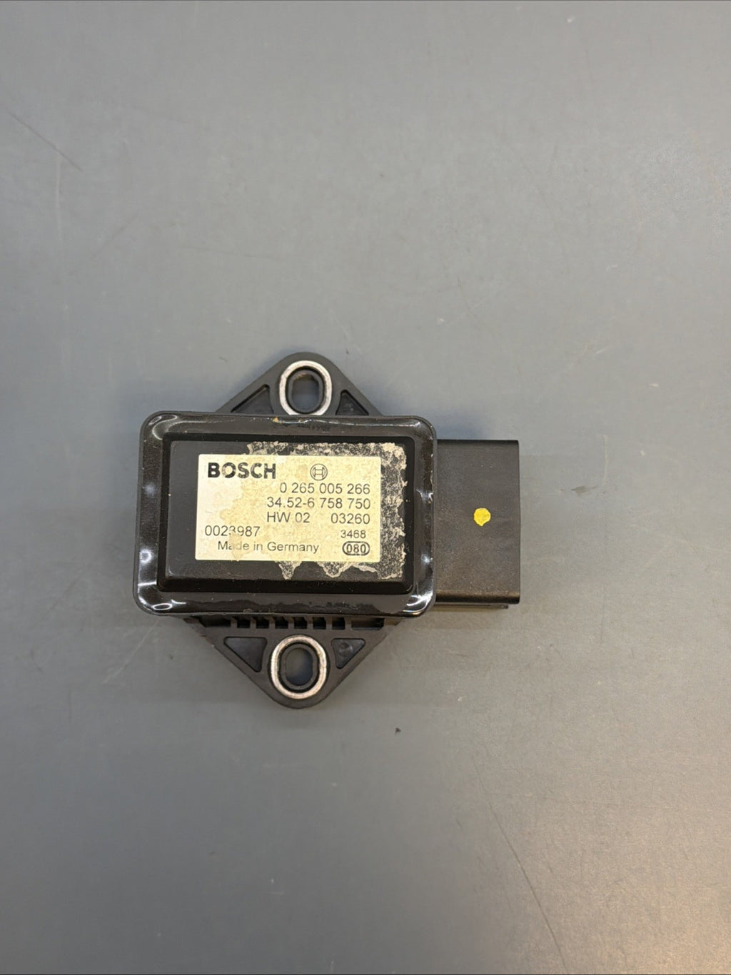 04-07 BMW E60 E63 E64 E65 YAW TURN RATE SPEED SENSOR 6758750 OEM