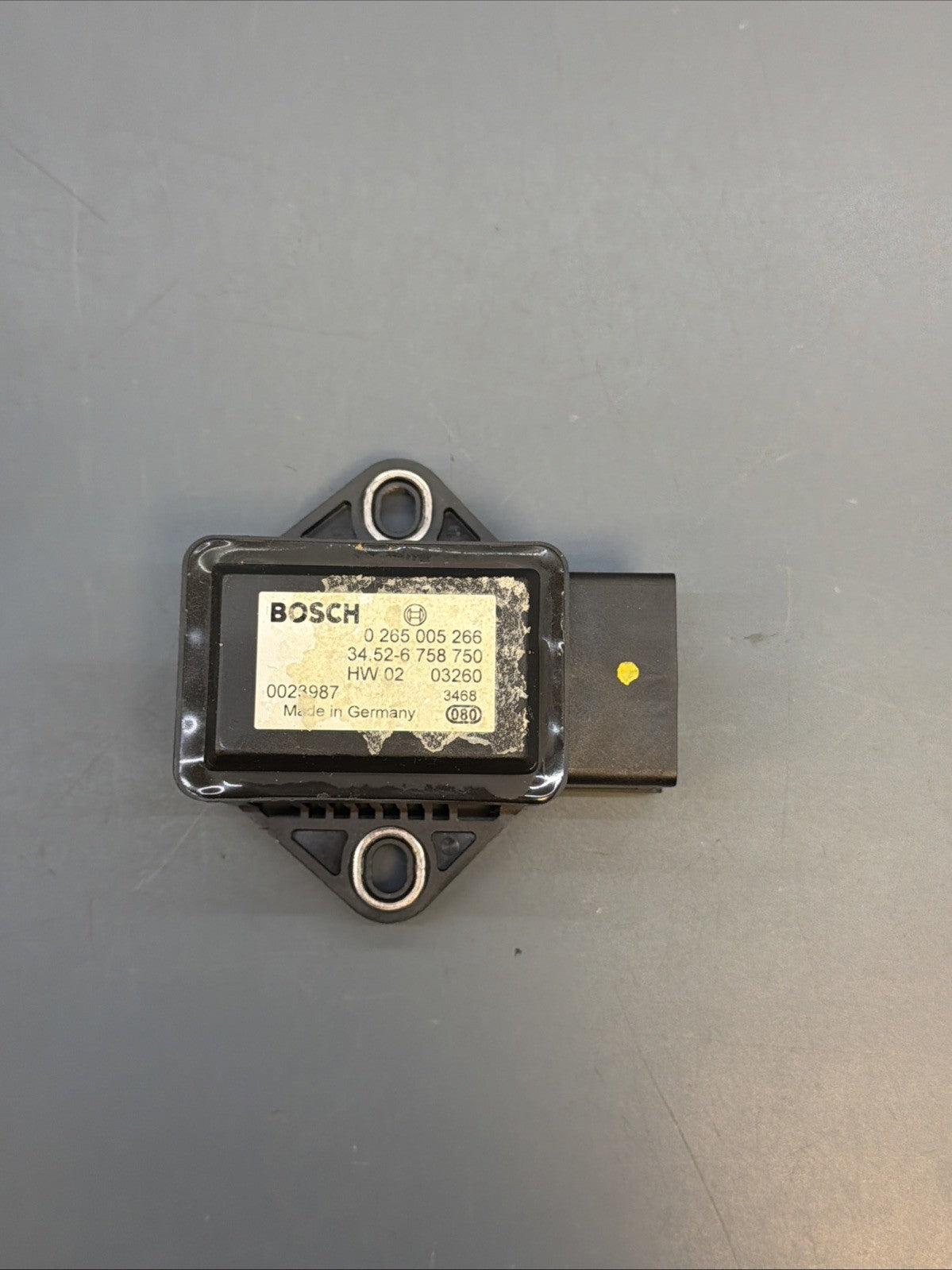 04-07 BMW E60 E63 E64 E65 YAW TURN RATE SPEED SENSOR 6758750 OEM