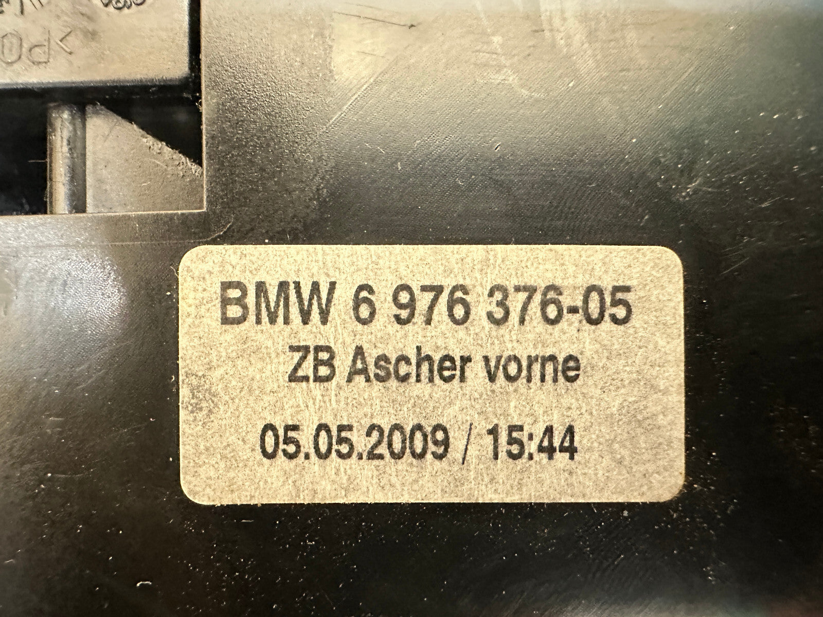 BMW 03-10 E60 5 SERIES CENTER FOLDING ASHTRAY POPLAR WOOD 6976376/6976375