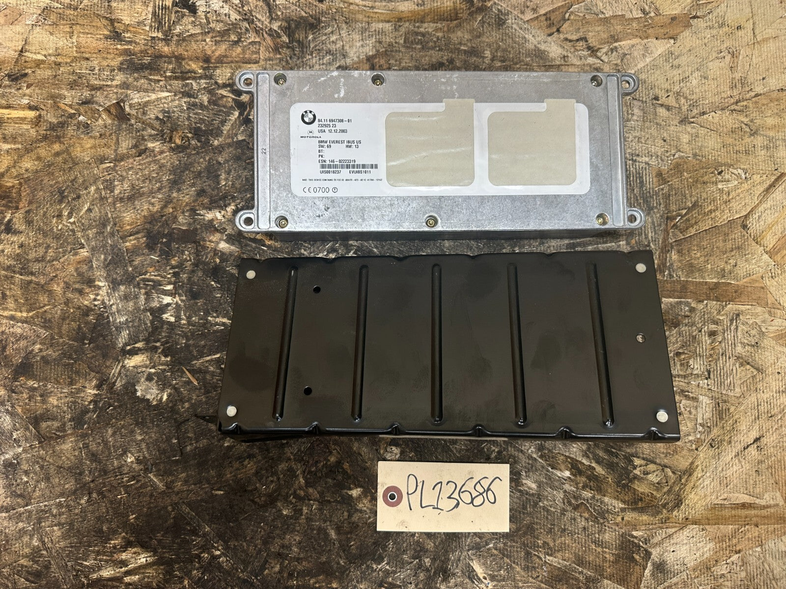 BMW 2004-2006 E46 E85 BLUETOOTH TELEMATICS CONTROL MODULE W BRACKET OEM 6947308