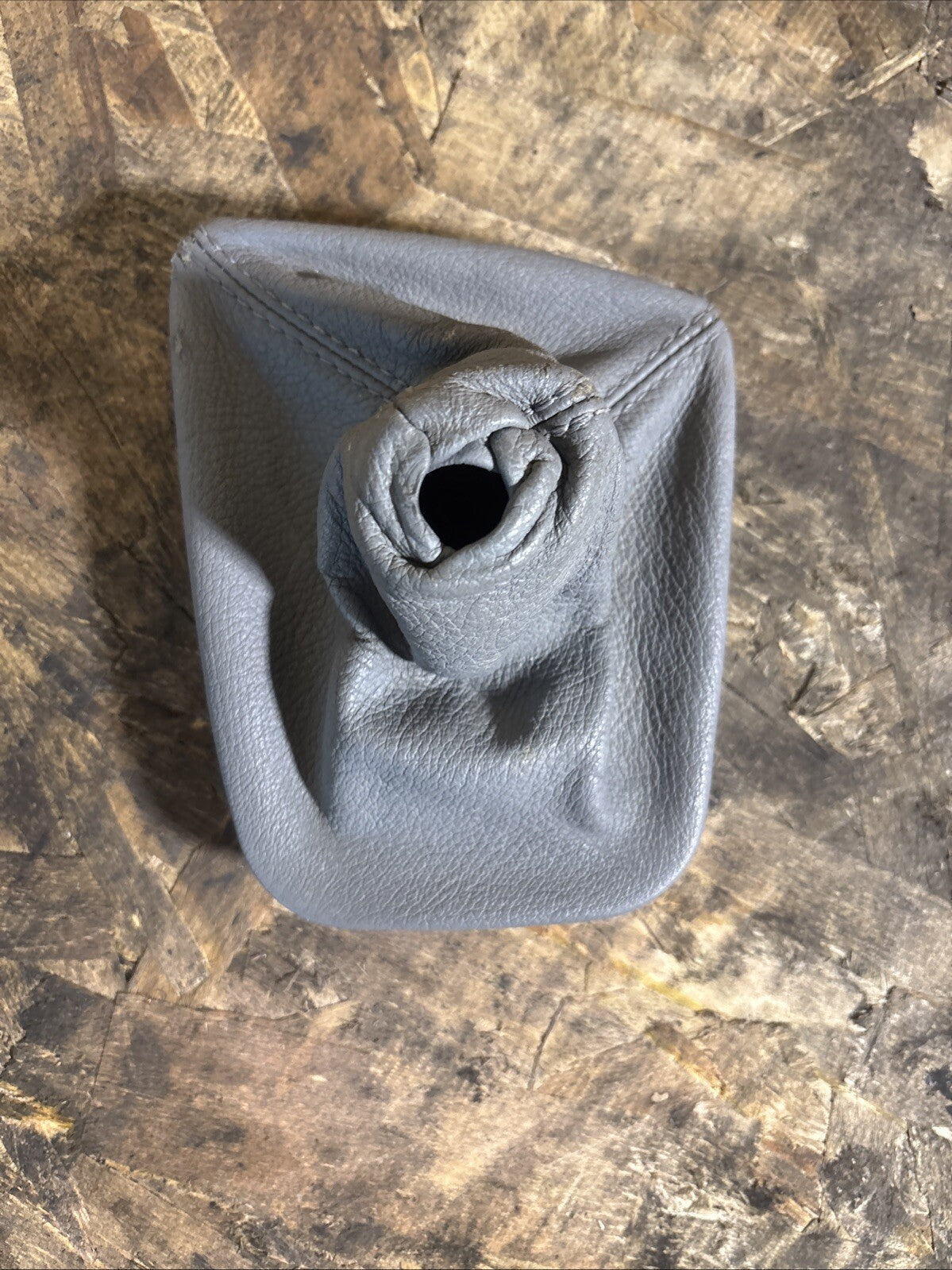 00-06 Bmw E46 3 Series Manual Transmission Gear Selector Shifter Boot Cover Oem