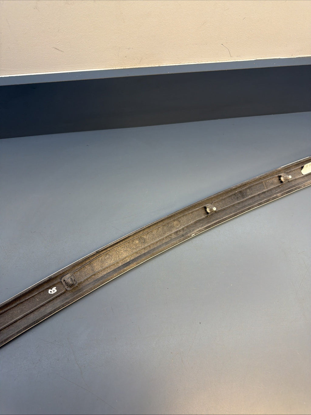 07-2013 BMW E92 E93 Front Right Passenger Side Aluminum Door Strip Trim 6958232