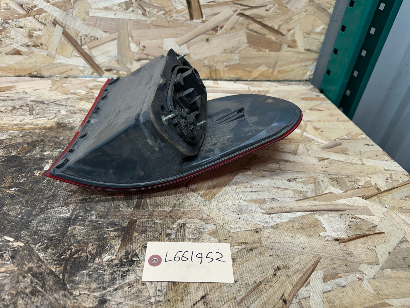 BMW 2011-2014 E70 LCI REAR RIGHT+LEFT SIDE OUTER TAIL LIGHT SET OEM 7227792+1