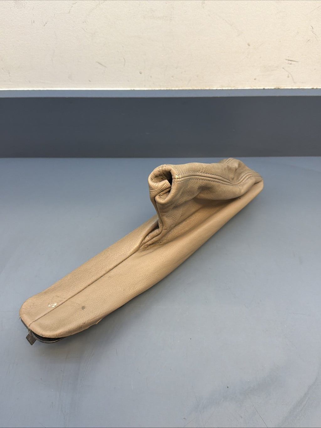 96-02 BMW E36/7 Z3 EMERGENCY PARKING BRAKE LEATHER BOOT BEIGE OEM
