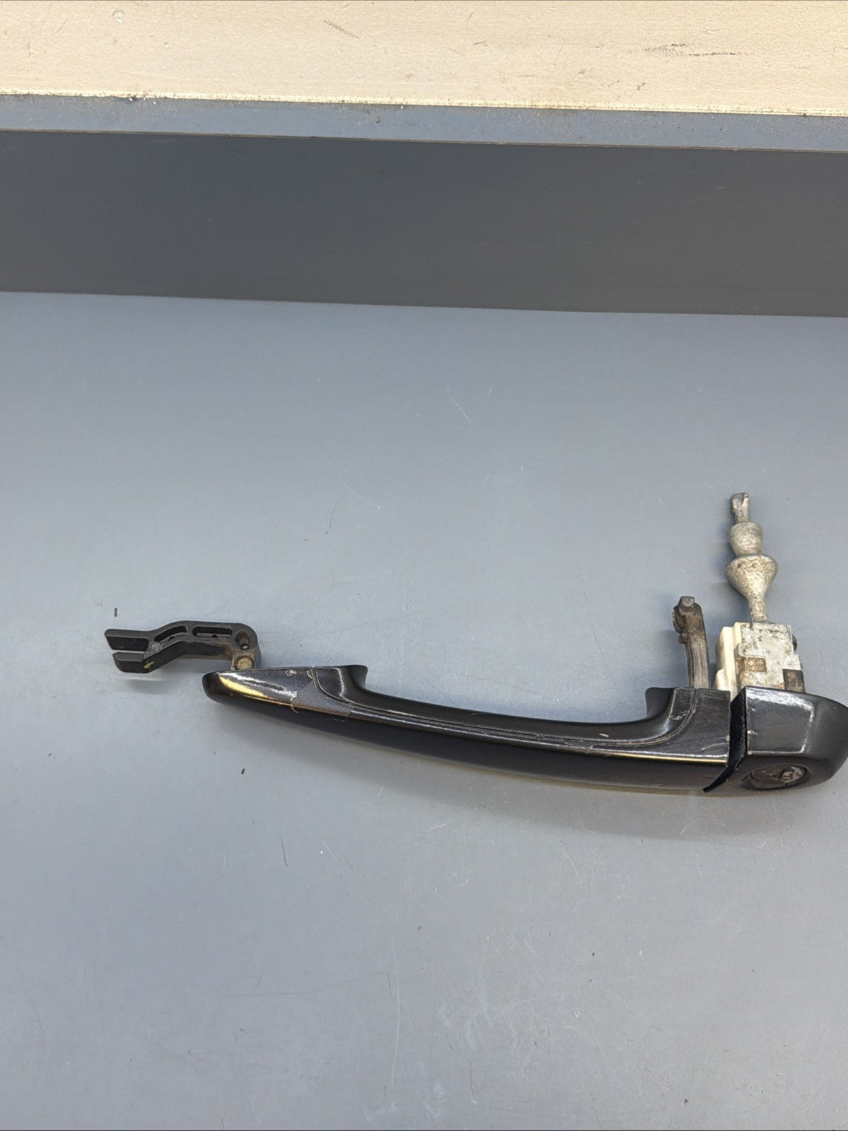 07-13 BMW E92 3-SERIES DRIVER LEFT SIDE DOOR HANDLE  BLACK