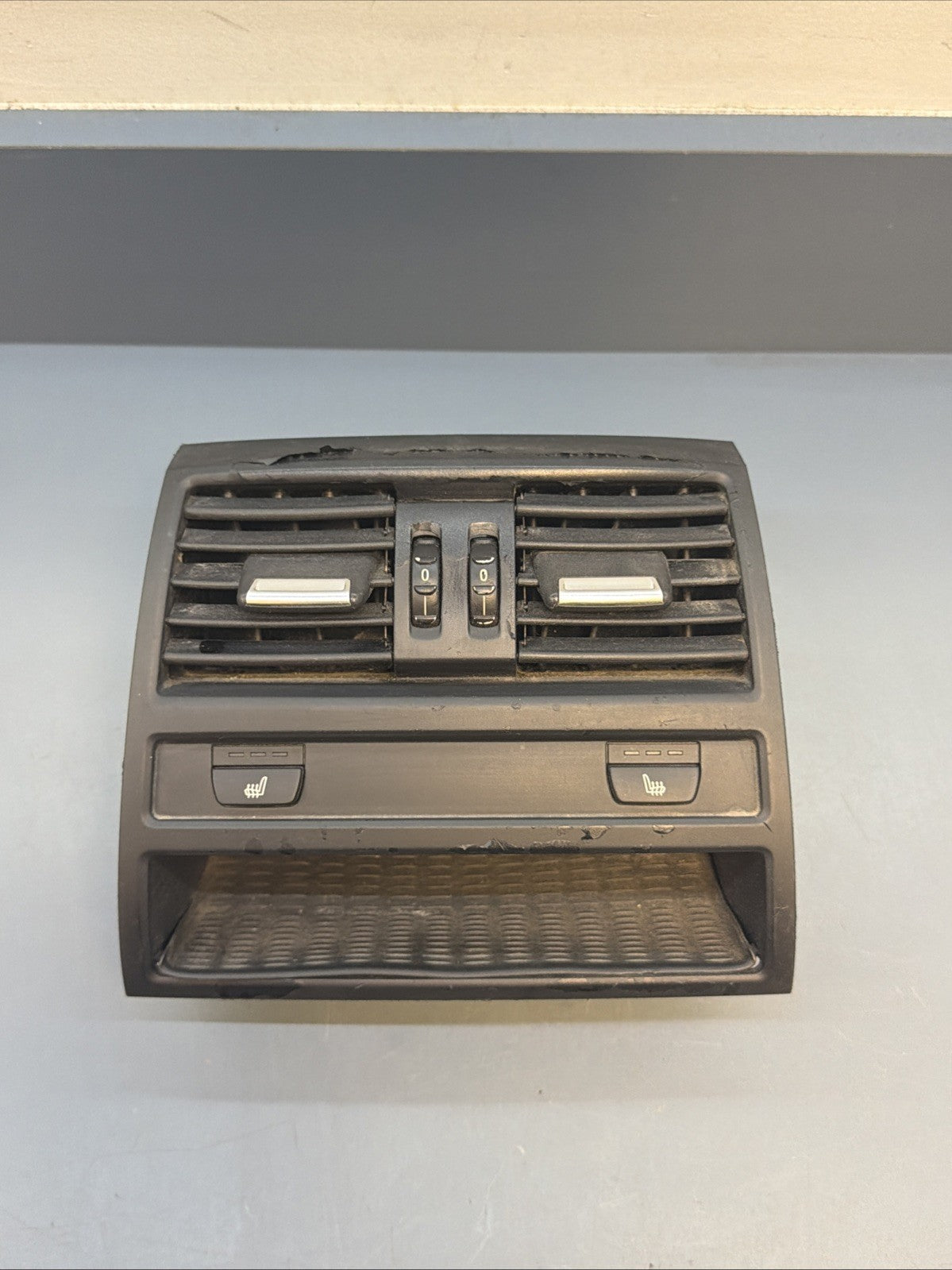 11-16 BMW F10 528i 535i 550i Rear Center HVAC AC Air Vent Trim Storage 9158312