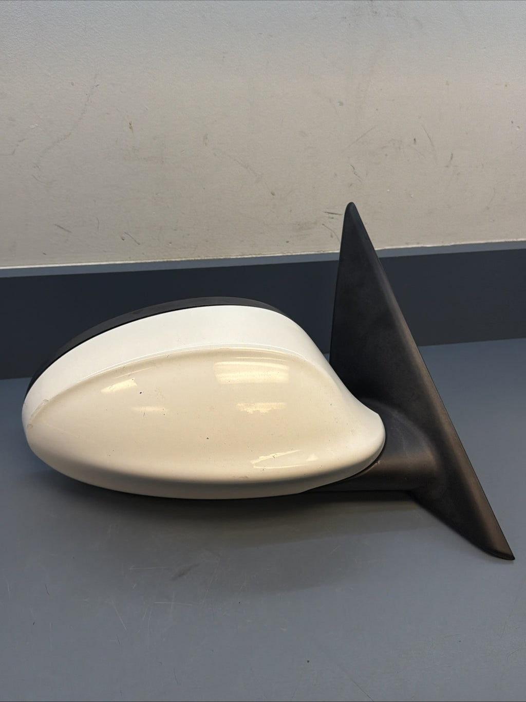 06-08 BMW E90 E91 328i Right Passenger Side Rear View Mirror White 010803 OEM