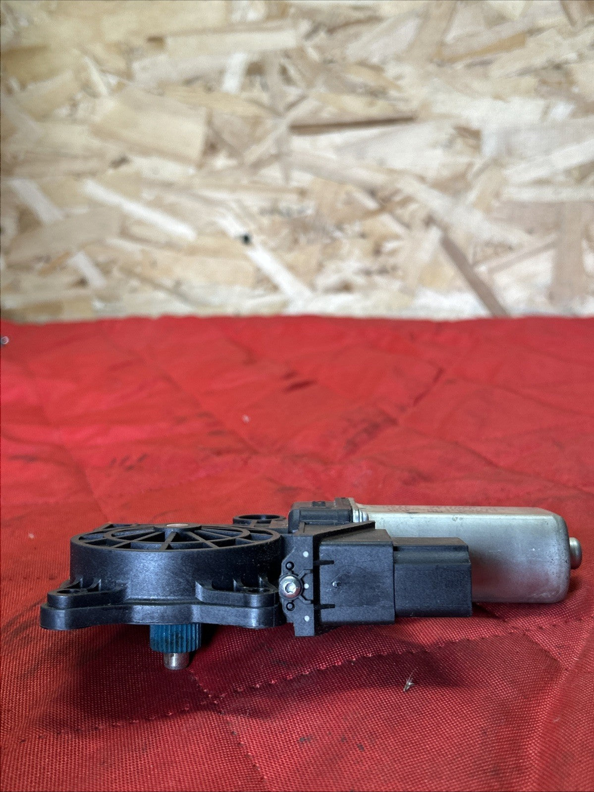 BMW/2006-11/ 325i 328i 330i 335i/ RIGHT REAR WINDOW MOTOR/USED/OEM 9030222