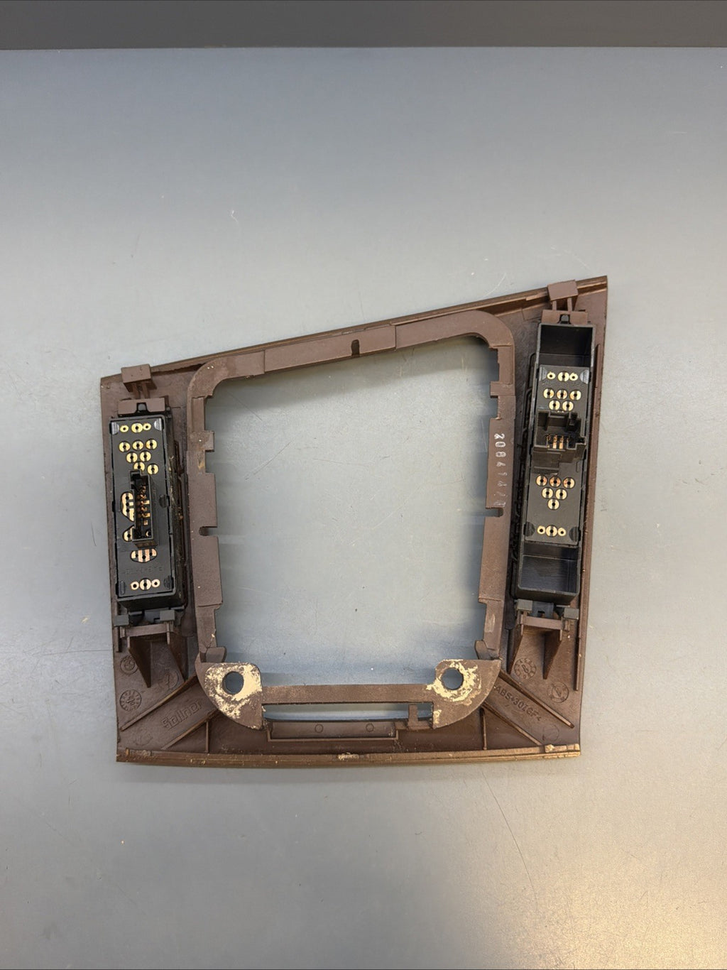 99-06 BMW E46 3-SERIES COUPE SHIFTER BEZEL SURROUND WOOD GRAIN 8214764