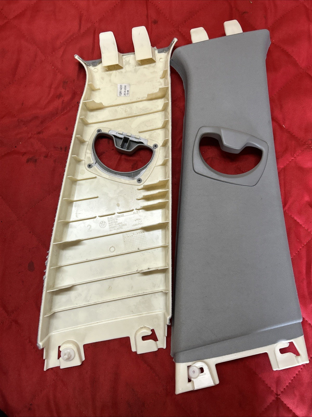 D 06-12 BMW E90 E91 328i UPPER B PILLAR TRIM LEFT & RIGHT 7058335 7058336