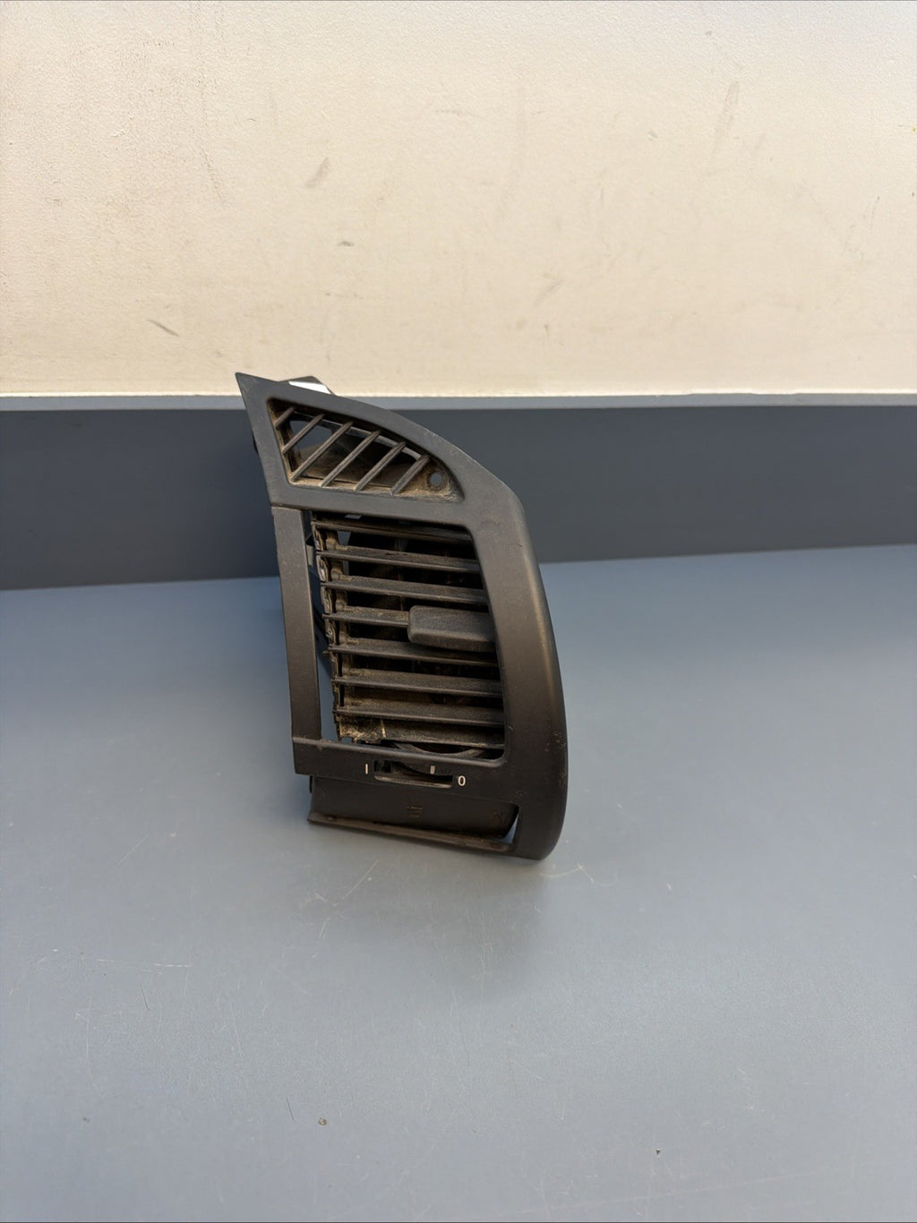 2003-2008 BMW Z4 M Front Right Dash A/C Air Vent Flow Trim Black 7025632 OEM