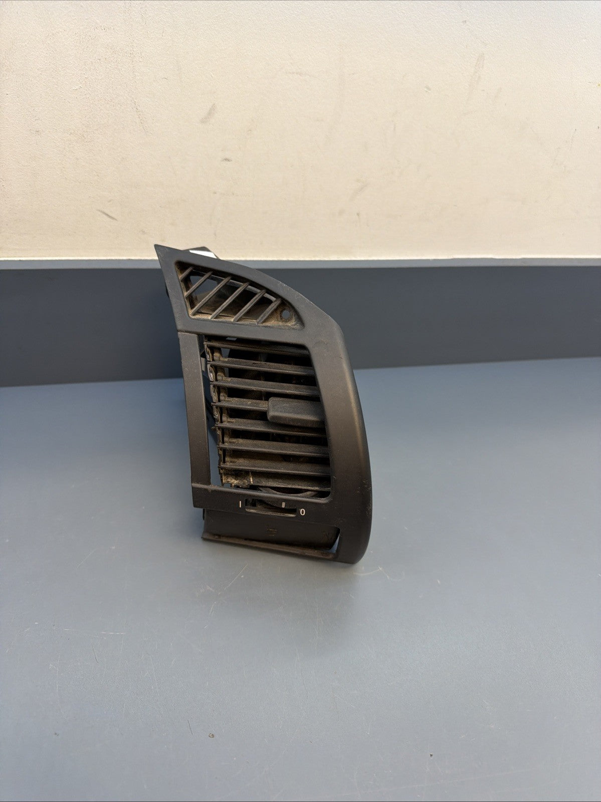 2003-2008 BMW Z4 M Front Right Dash A/C Air Vent Flow Trim Black 7025632 OEM
