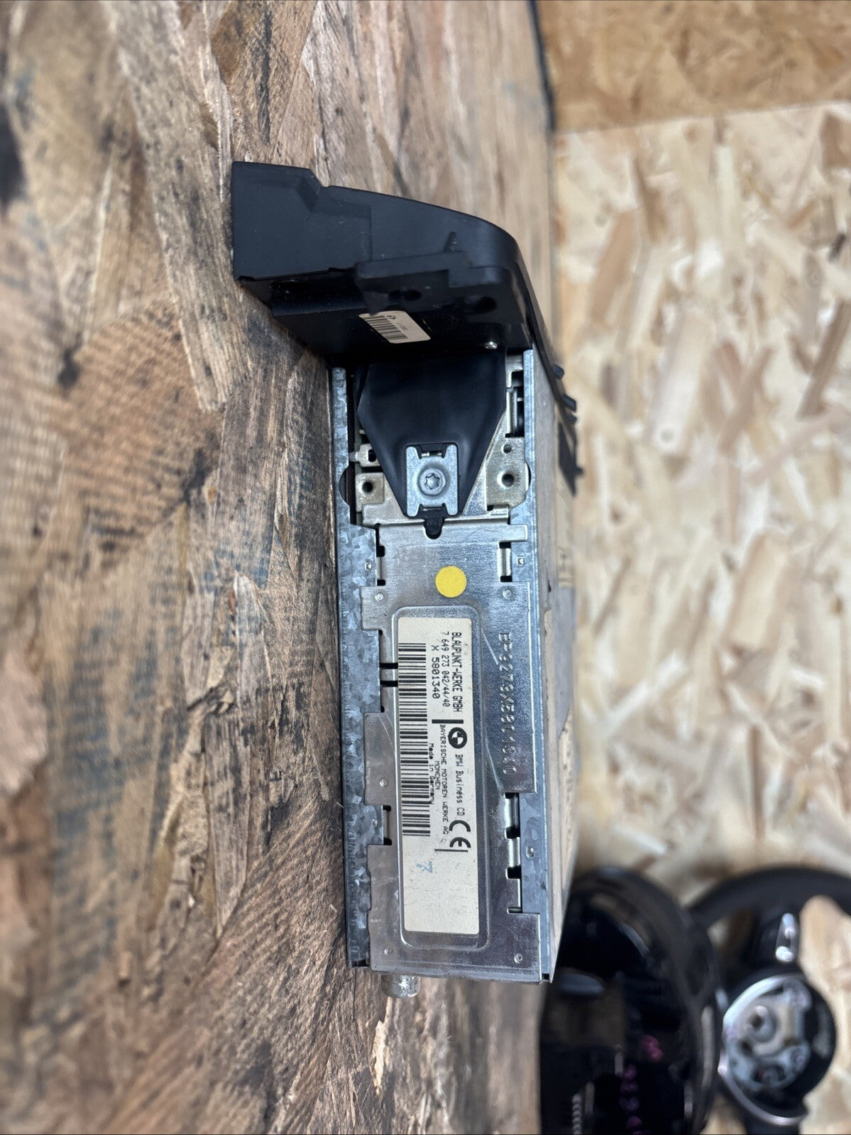 2002-2006 BMW M3 320i 325i 330i AM FM Business CD Player OEM 6512-6902661