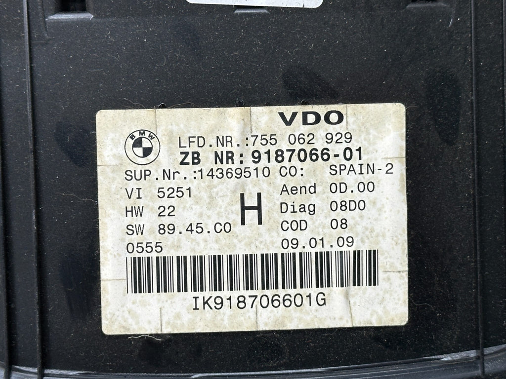 BMW 2006-2013 E90 SPEEDOMETER INSTRUMENT GAUGE CLUSTER BLACK OEM 9187066