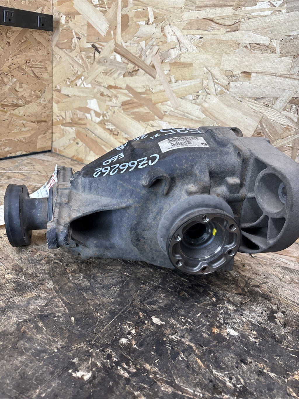 BMW REAR DIFFERENTIAL 5 SERIES 3.46 FINAL DRIVE 3310 7560883 AWD E60