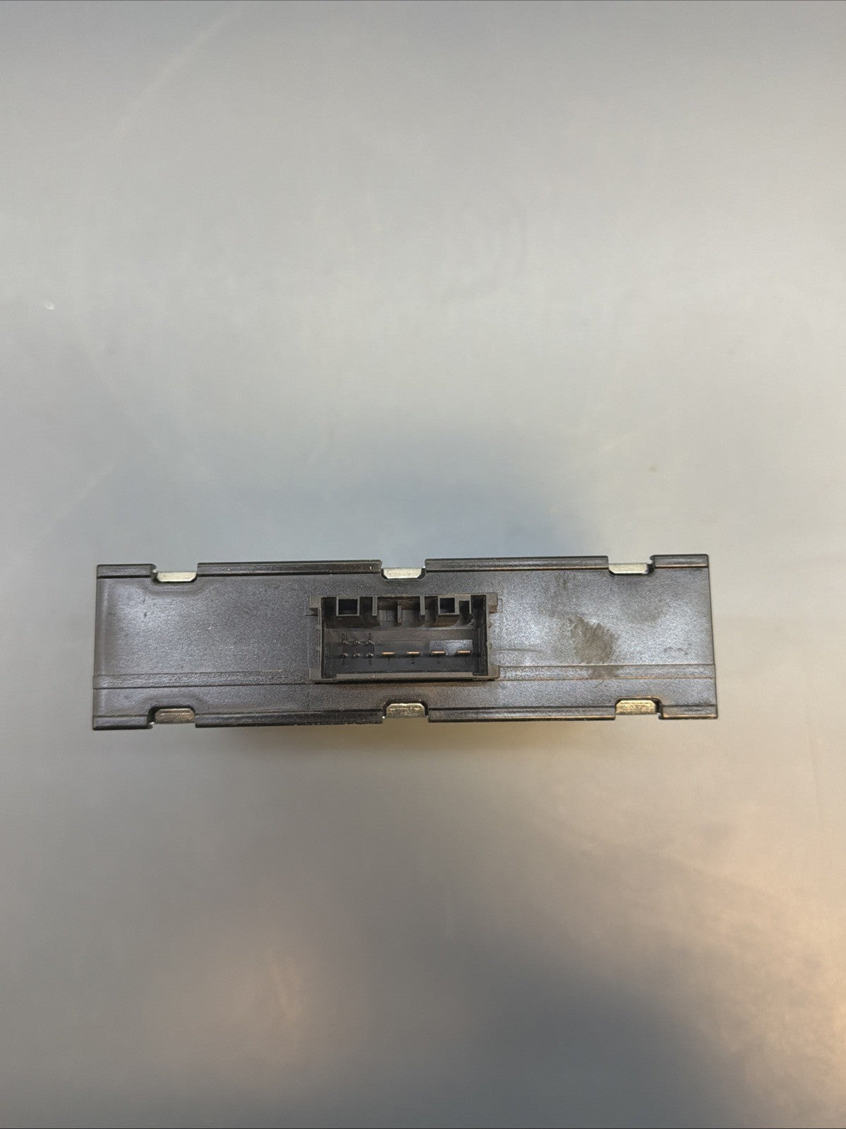 13-15 BMW X1 E84 VOLTAGE CONVERTER CONTROL MODULE OEM 9253208