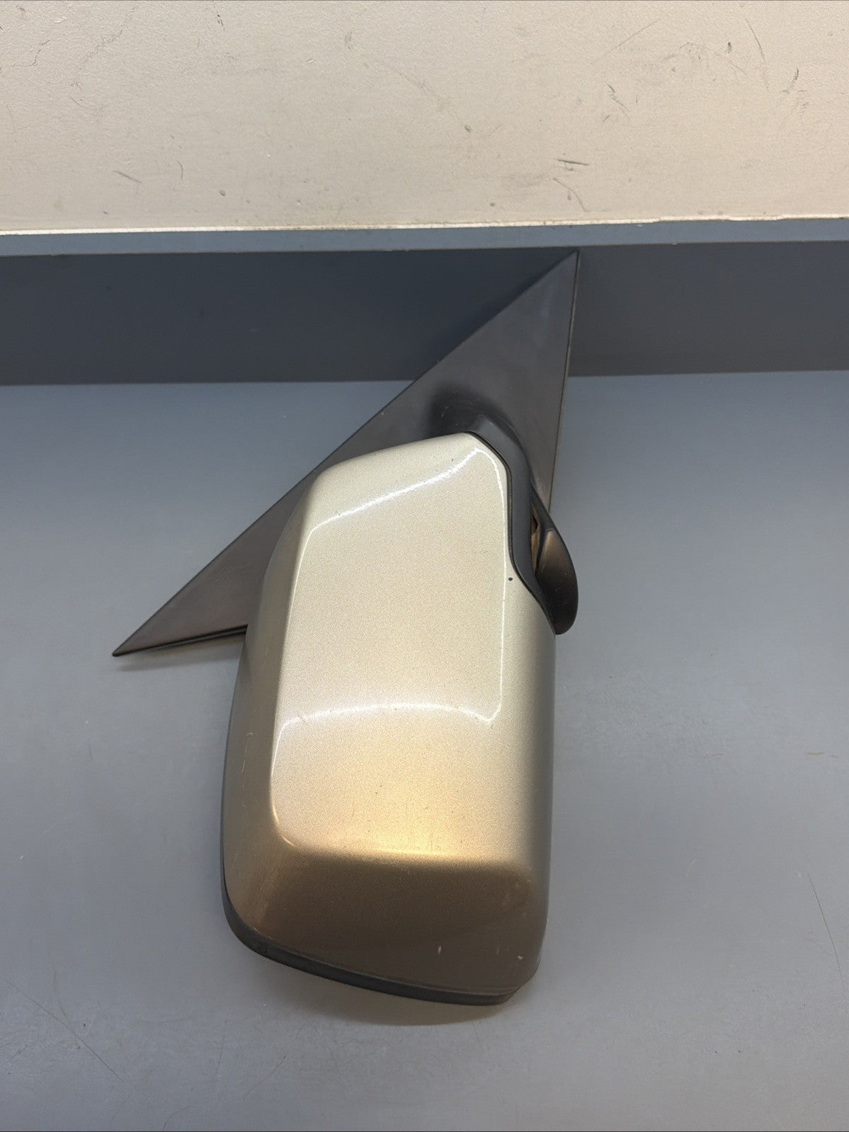 04-10 E83 BMW X3 PASSENGER SIDE RH POWERED DOOR MIRROR BRONZE OEM E1010790