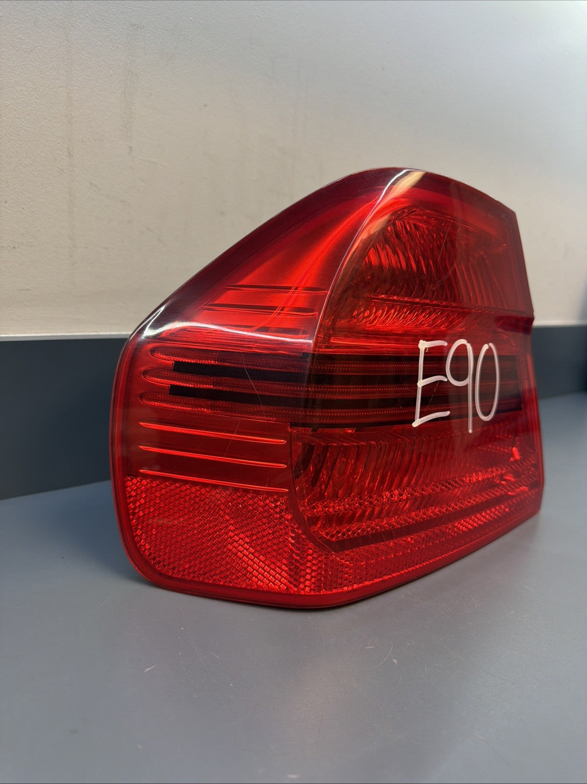 06-08 BMW E90 325i 330i 328i 335i Sedan Left Rear Tail Light Lamp 7161955 PRELCI