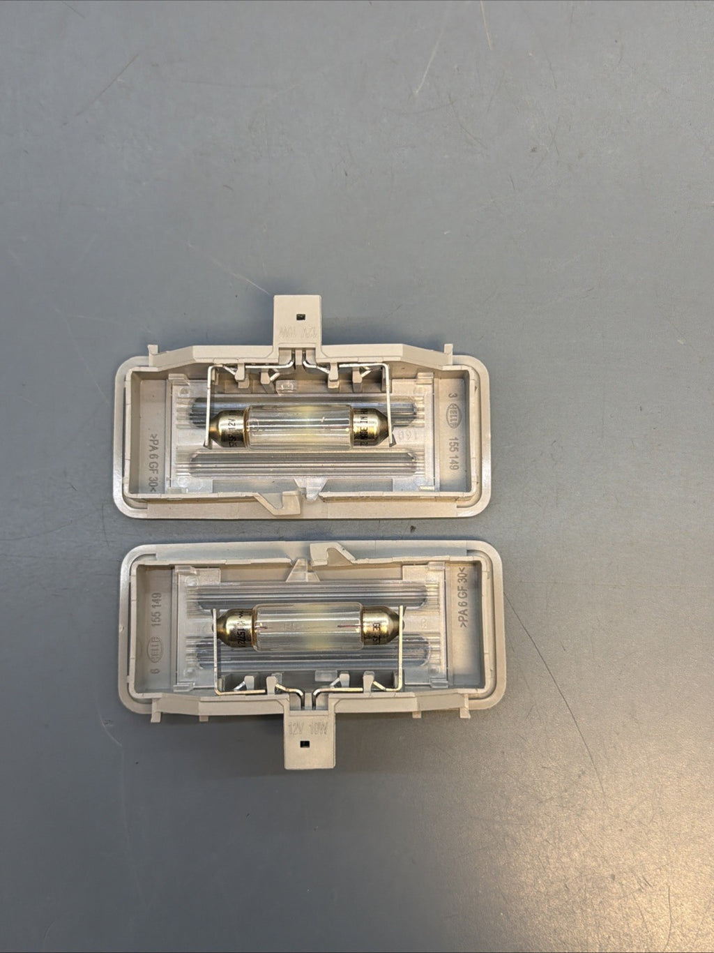 12-2015 BMW X1 E84 FRONT LEFT & RIGHT UPPER OVERHEAD SUNVISOR LIGHT GRAY 6962011