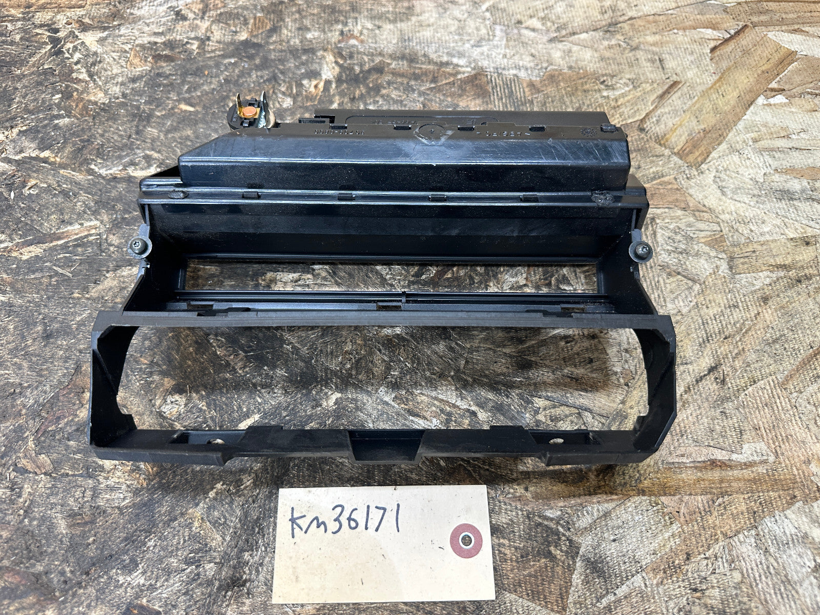 BMW 99-06 E46 3 SERIES BLACK CENTER STOREAGE TRIM+TRAY OEM 8268887+8268888