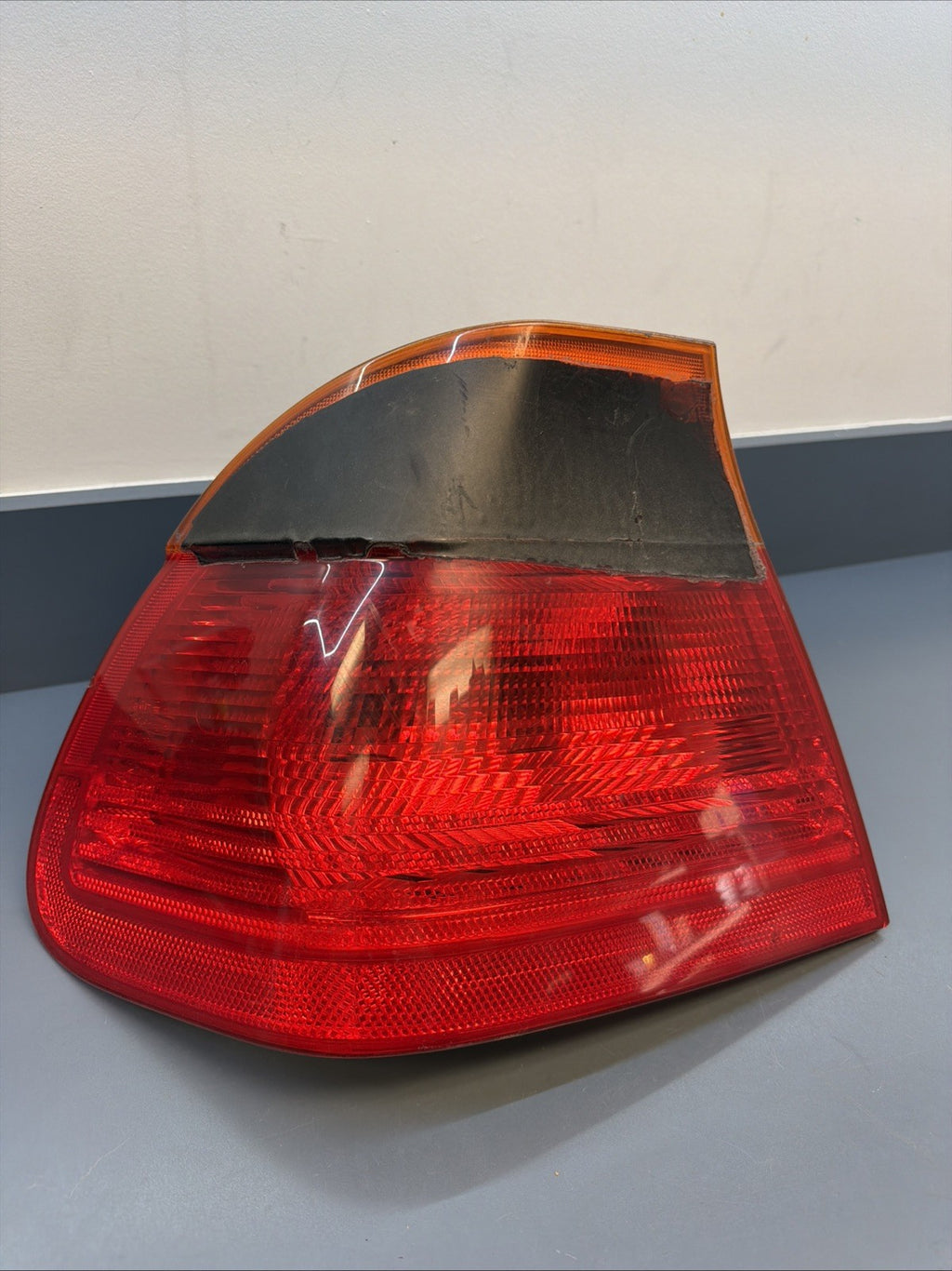 99-01 BMW 325I E46 TAIL LIGHT TAILLIGHT LEFT DRIVER SIDE 8364921