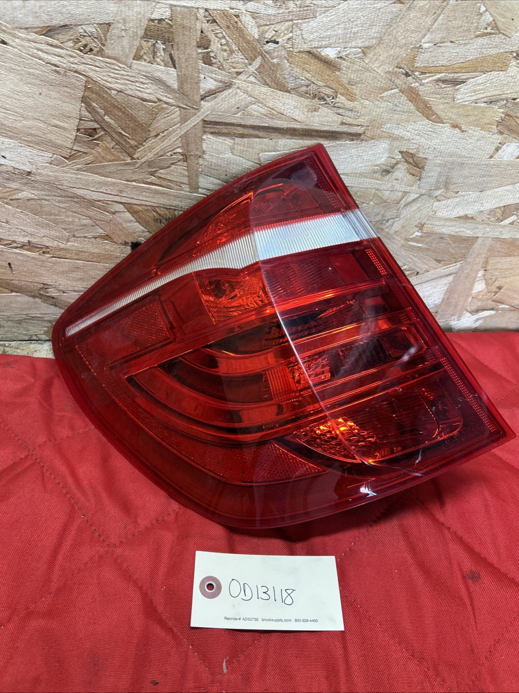 2011-2017 BMW X3 Driver Tail Light Quarter Mounted Headlamps OEM 7220239