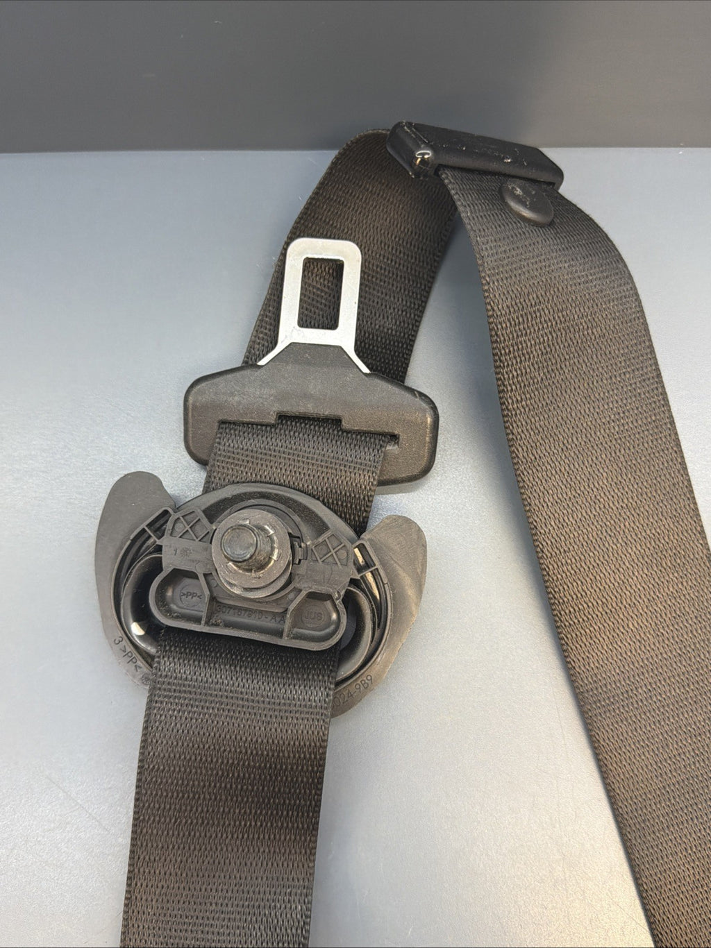 2011 - 2017 BMW X3 Front Seat Belt Bucket Passenger Buckle S2736725001 OEM