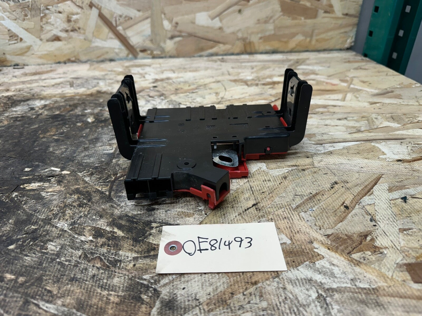 BMW 2011-2017 F25 X3 BATTERY POSITIVE TERMINAL JUNCTION BOX OEM 9206140
