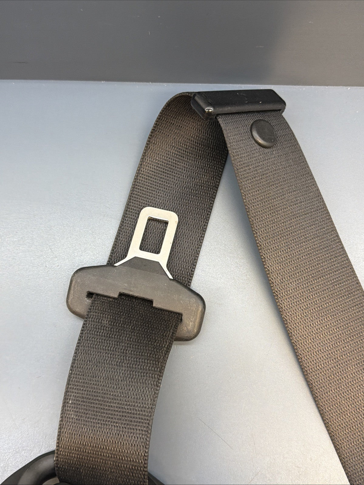 2011-2017 BMW X3 Front Seat Belt bucket passenger buckle S2736725001 OEM