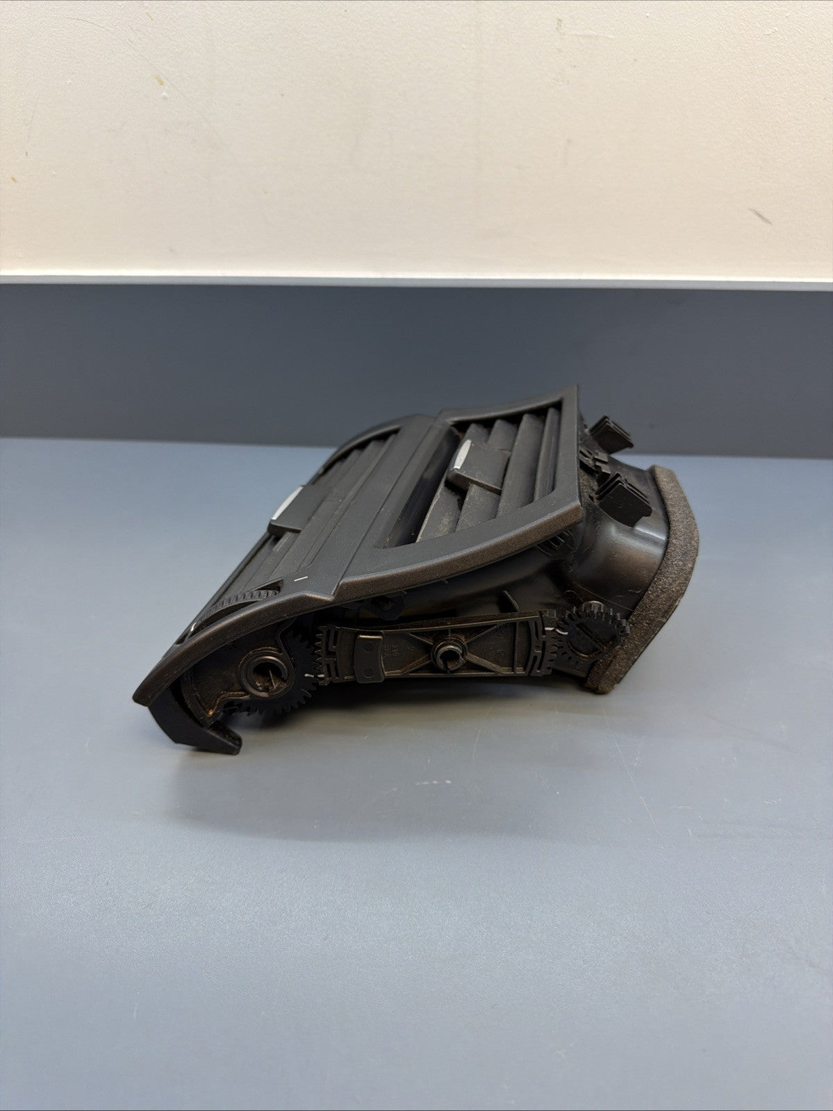07-13 BMW E70 E71 X5 X6 Left Driver Side Dash Air Vent Grille Unit 9227767 OEM