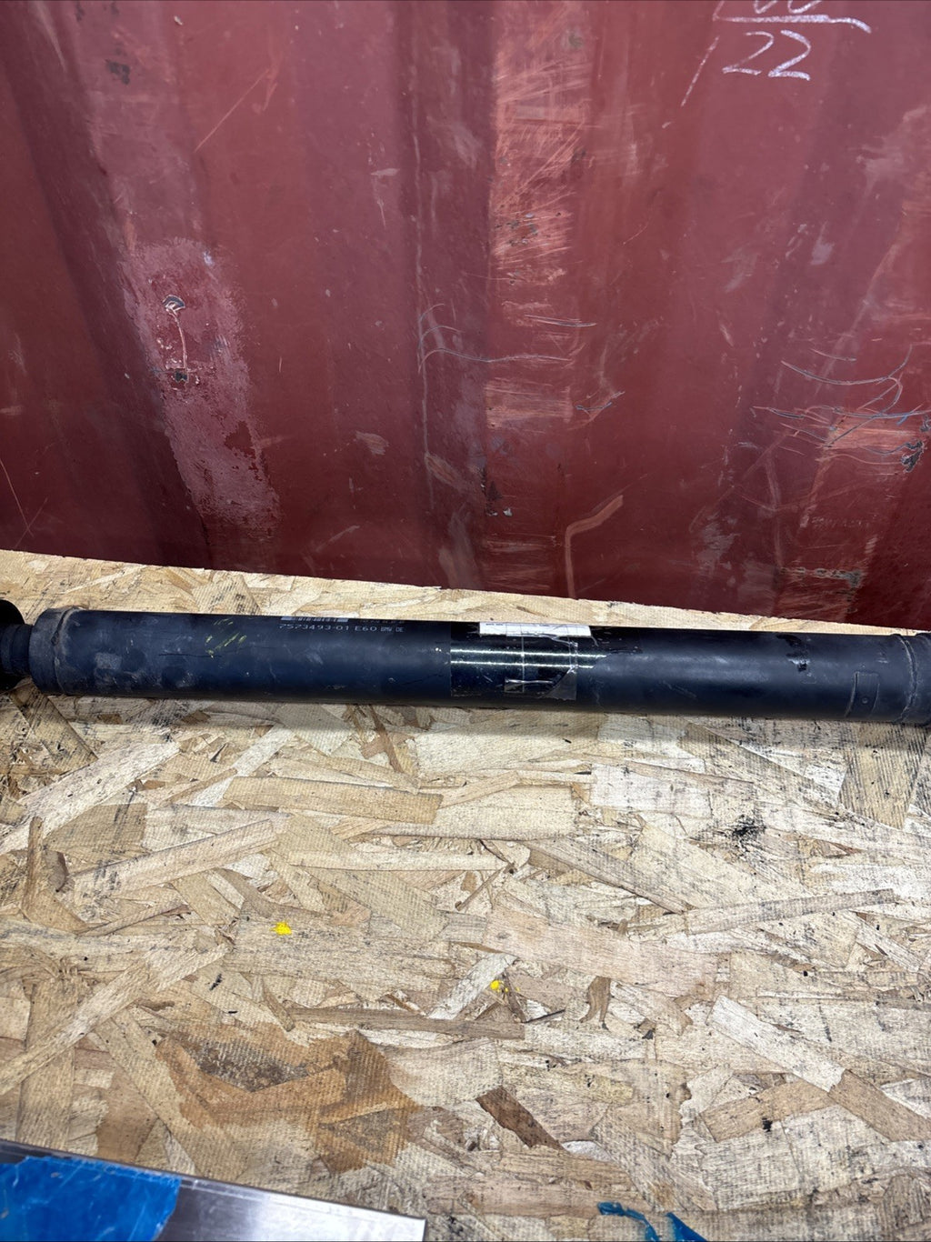 OEM Rear Drive Shaft Prop Drive Shaft For BMW 5 SERIES E60 26107573493 AWD