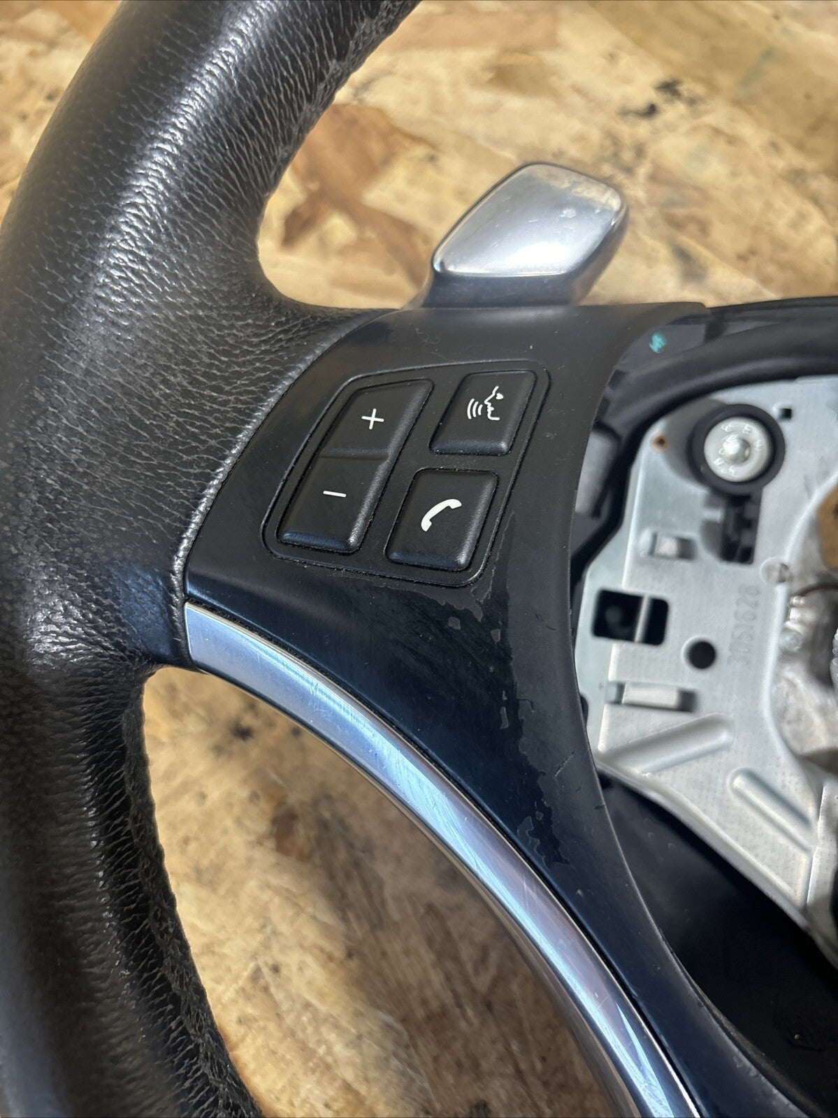 BMW E90 E92 E82 E88 128 135 328 335 06-11 Sport Steering Wheel Paddle Shifters