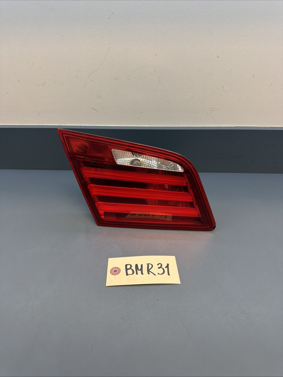 2011-2013 BMW F10 5 SERIES LEFT DRIVER SIDE INNER TAIL LIGHT OEM 7203225