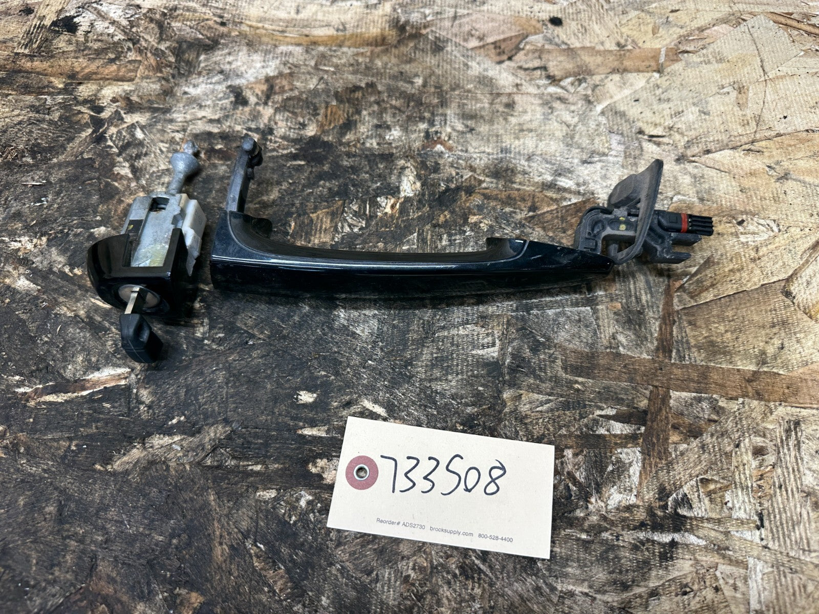 BMW 06-13 E9X DRIVER+PASSANGER DOOR HANDEL WITH WORKING KEY BLK OEM 7189100/41