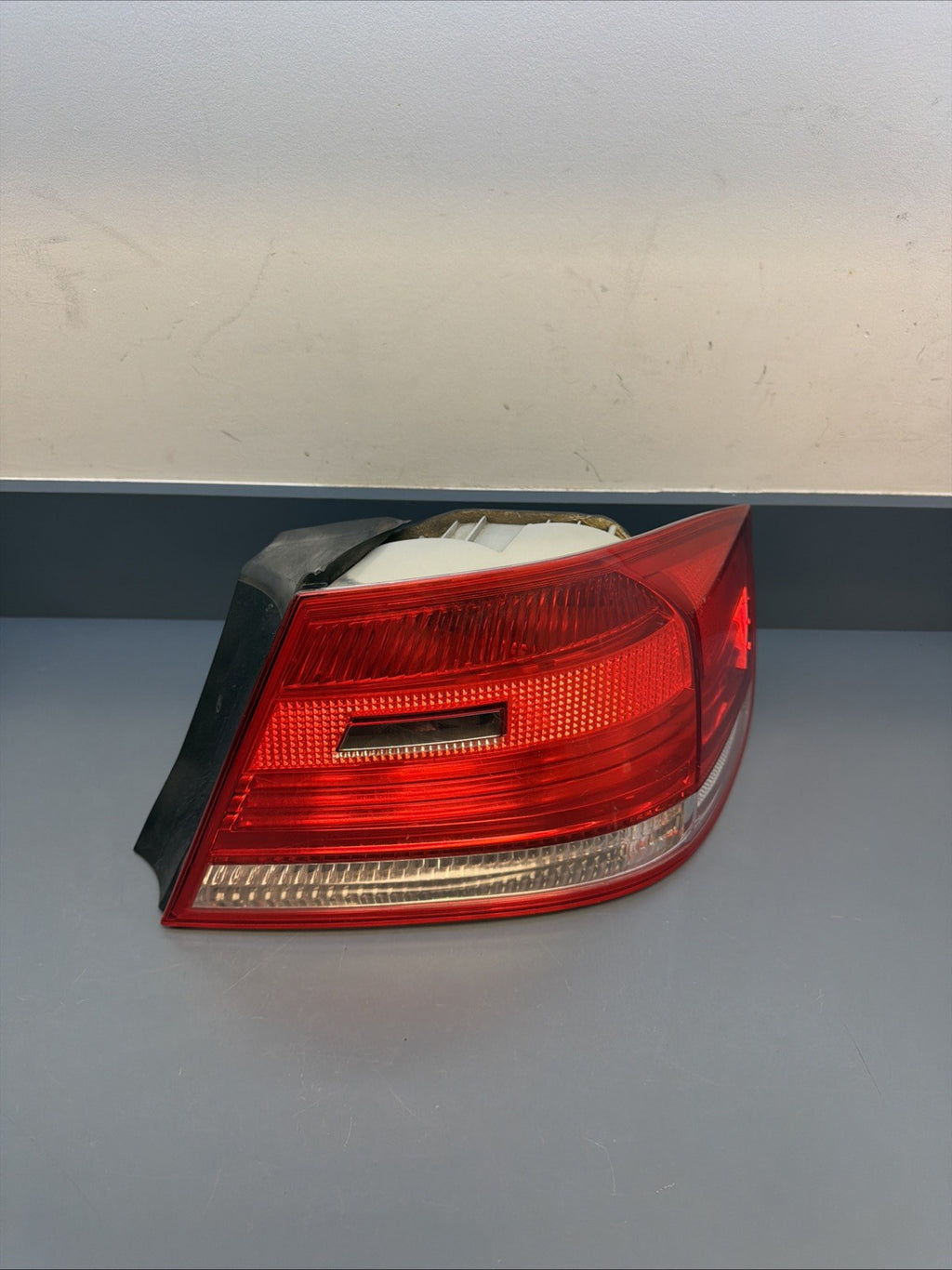 07-10 BMW E92 Coupe Right Side Outer Tail Light Taillight Lamp Pre-LCI 7174404