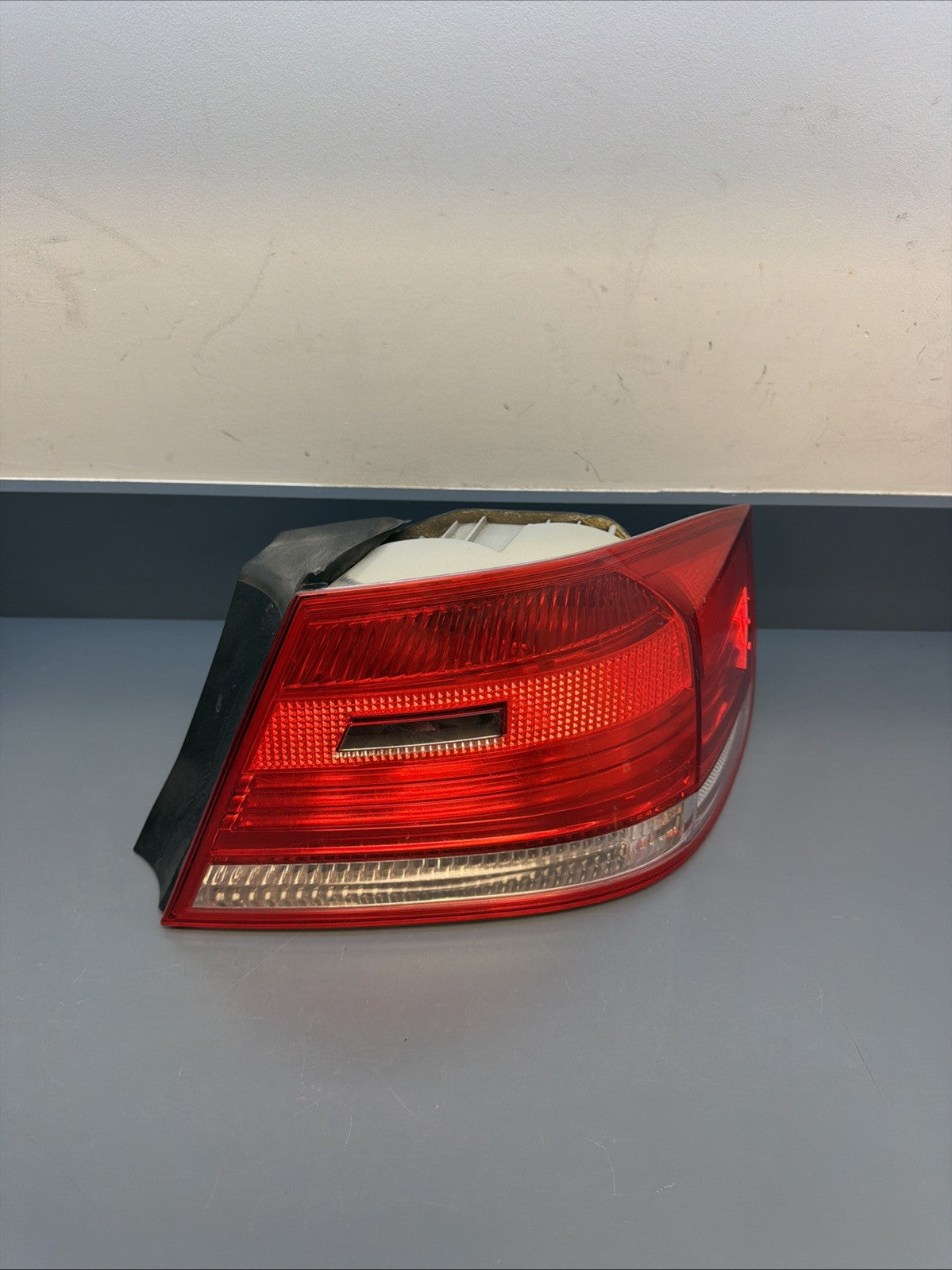 07-10 BMW E92 Coupe Right Side Outer Tail Light Taillight Lamp Pre-LCI 7174404
