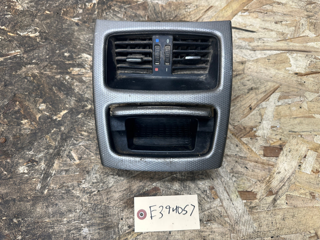 BMW 6-13 E92 E93 3 SERIES REAR PASSENGER AIR VENT+TRIM ALUMINUM HEXAGON 7129556