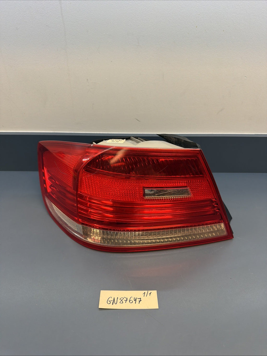 2007-10 BMW E92 3 Series Coupe Pre-LCI Outer Left Driver Taillight OEM 7174403