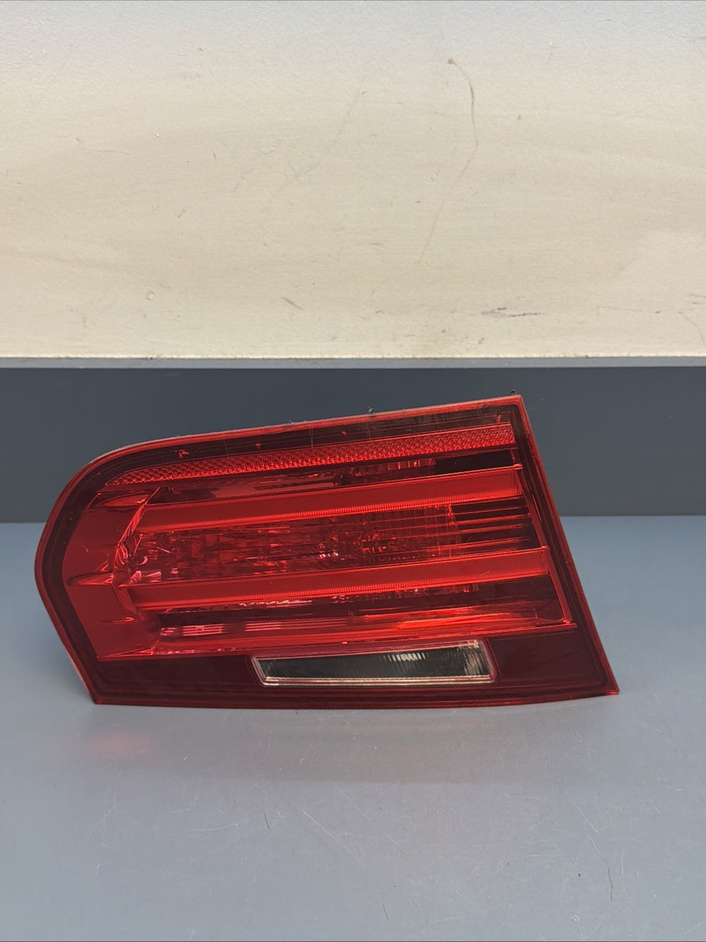 2012 - 2015 BMW F30 3-SERIES REAR INNER LEFT LED TAIL LIGHT LAMP 63217259915 OEM