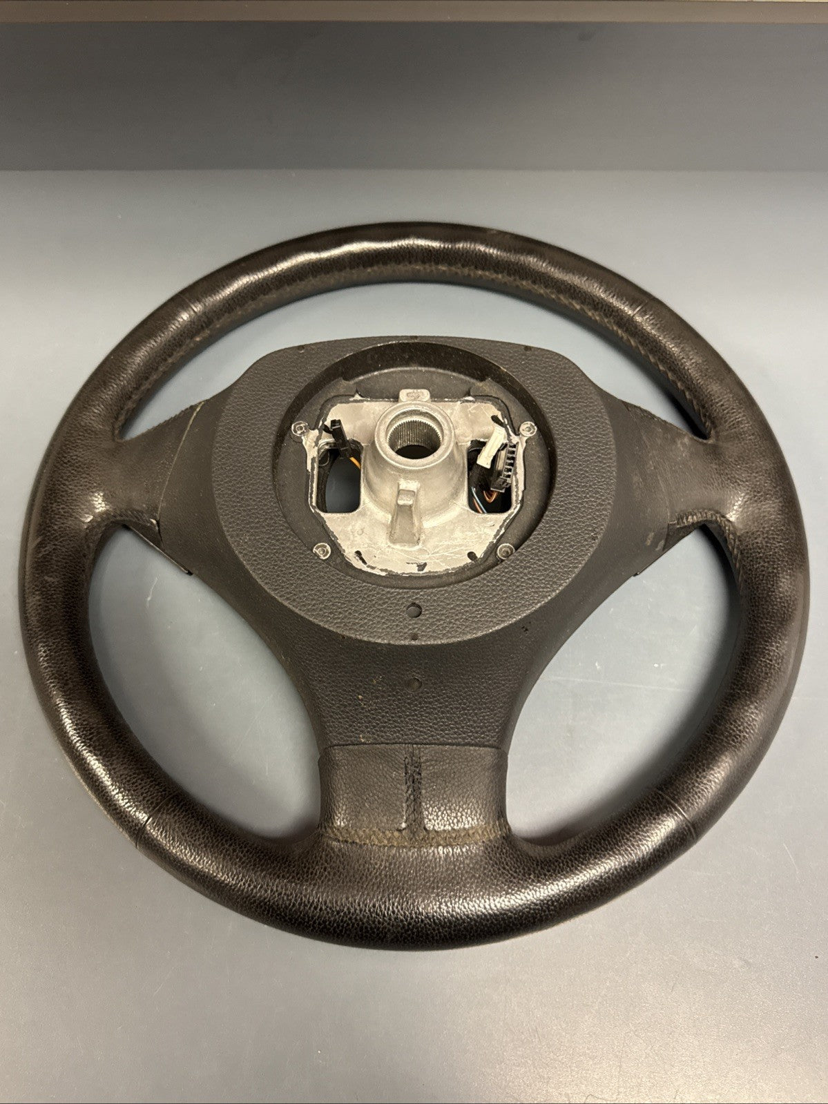 04-10 BMW E60 E61 528i 535i 545i 550i 3 SPOKE STEERING WHEEL OEM (For: BMW)