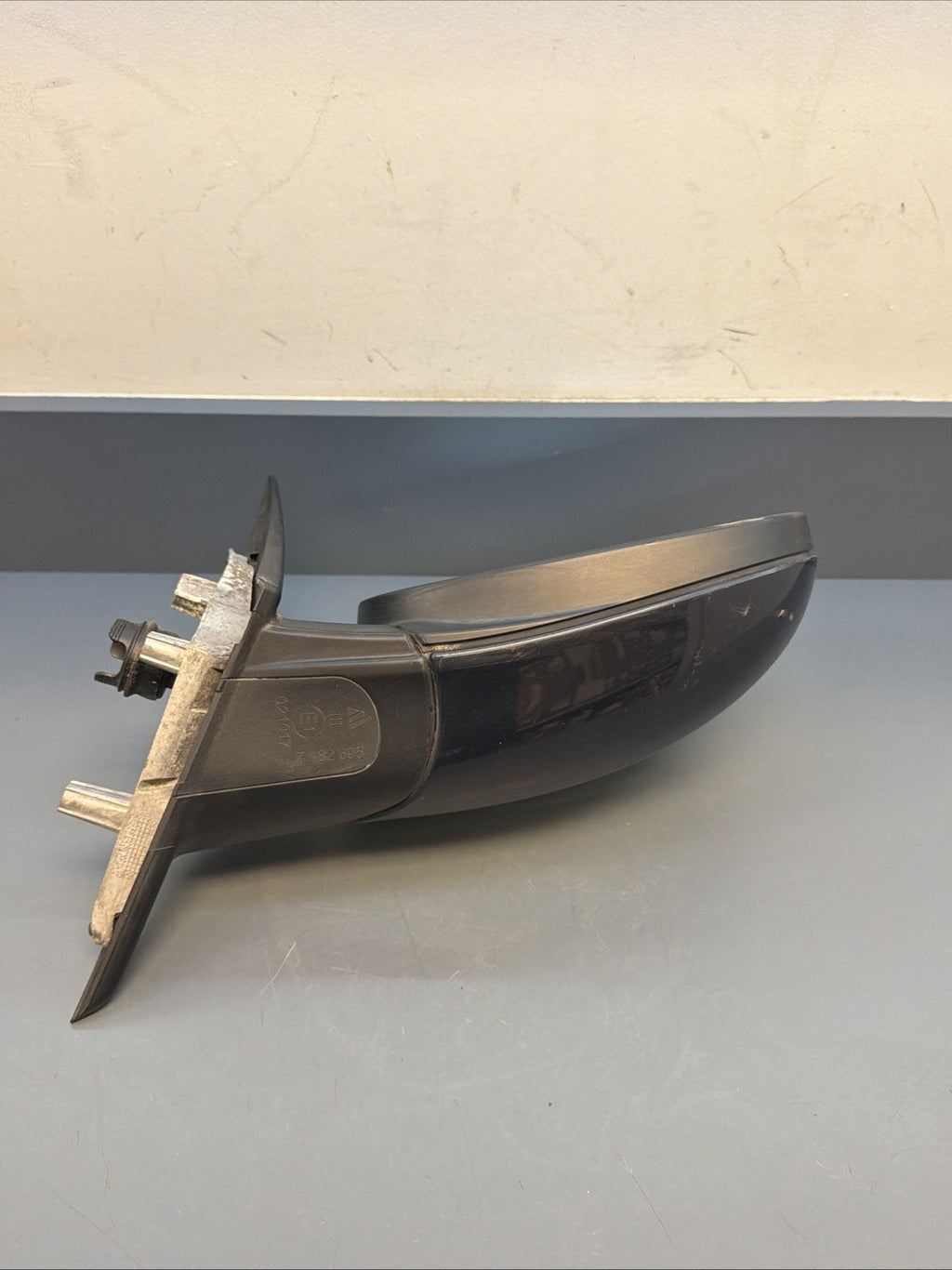  09-11 BMW E90 328i 335d Front Right Passanger Side Mirror Assembly 7182695 OEM