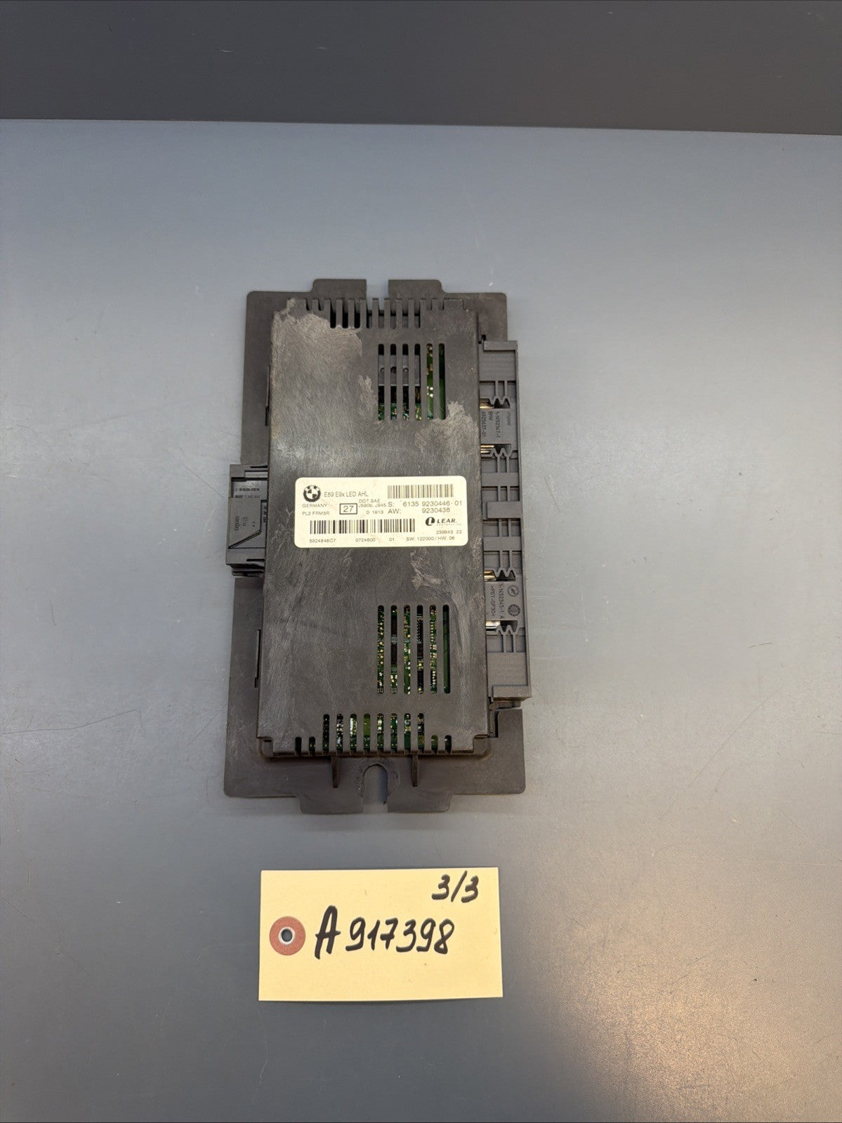 11 12 13 BMW e89 e9x Footwell Body Control Unit LED AHL PL2 FRM3R LEAR 9230446