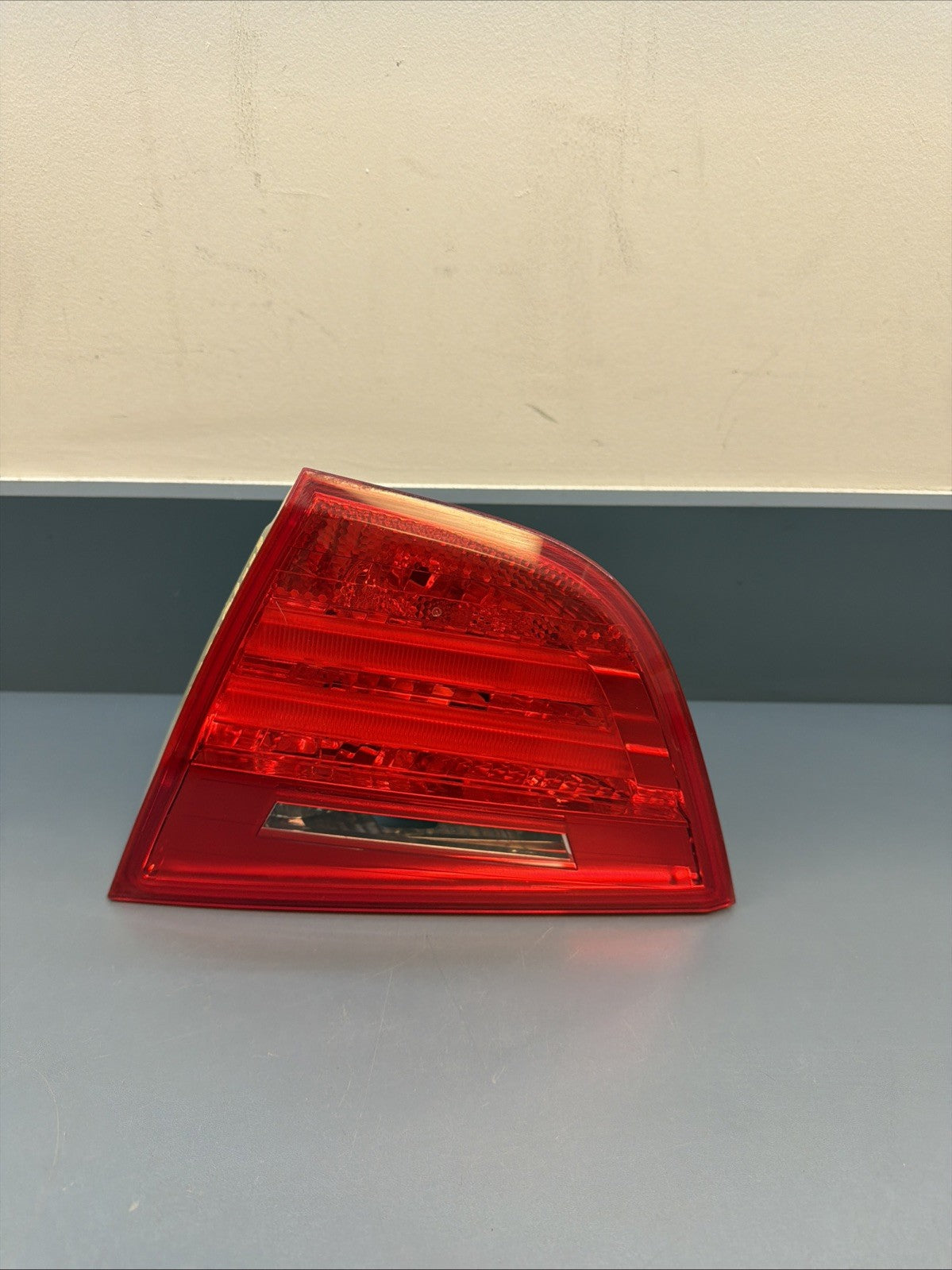 09-11 BMW 328I E90 LCI RH RIGHT REAR SIDE INNER TAIL LIGHT 7289428 OEM PASSANGER