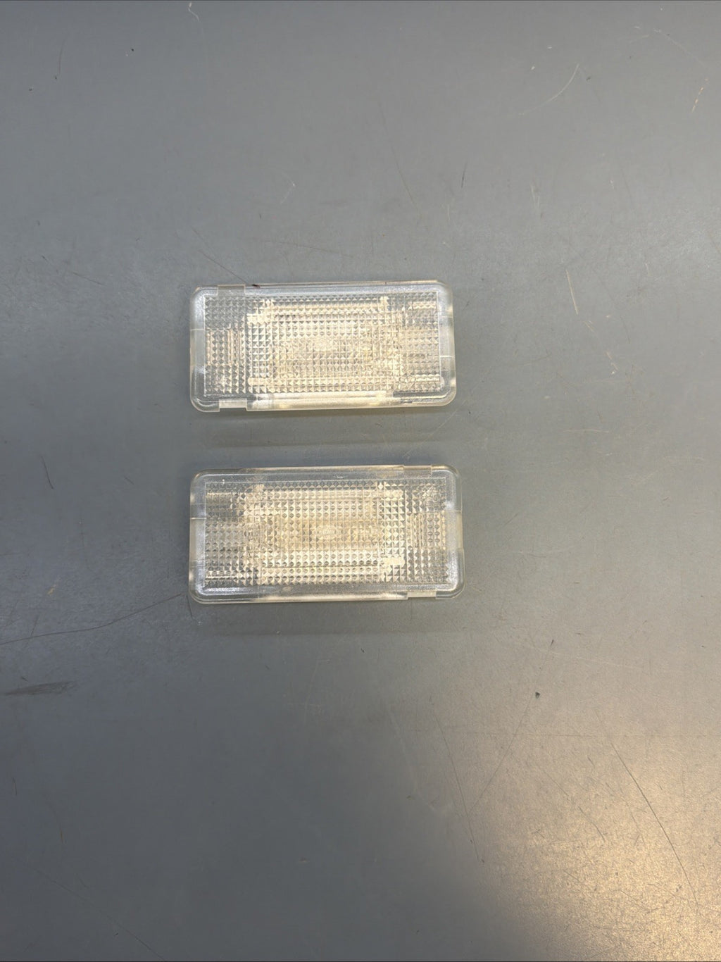 01-05 OEM BMW E46 325 Front Right Passenger Footwell Light Lamp 8360588
