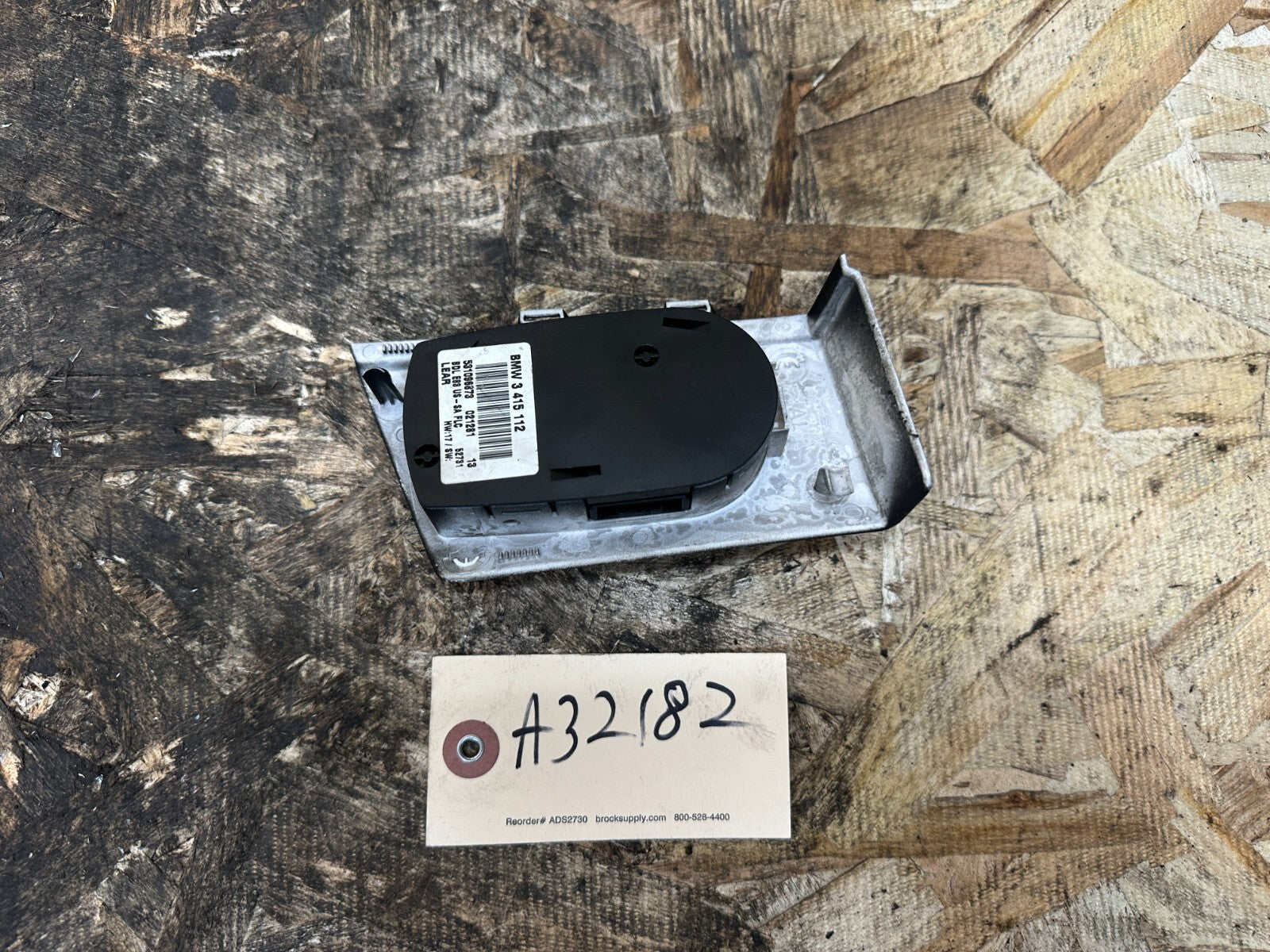 BMW 2003-2010 E83 X3 HEADLIGHT SWITCH PANEL BLACK OEM 3415112