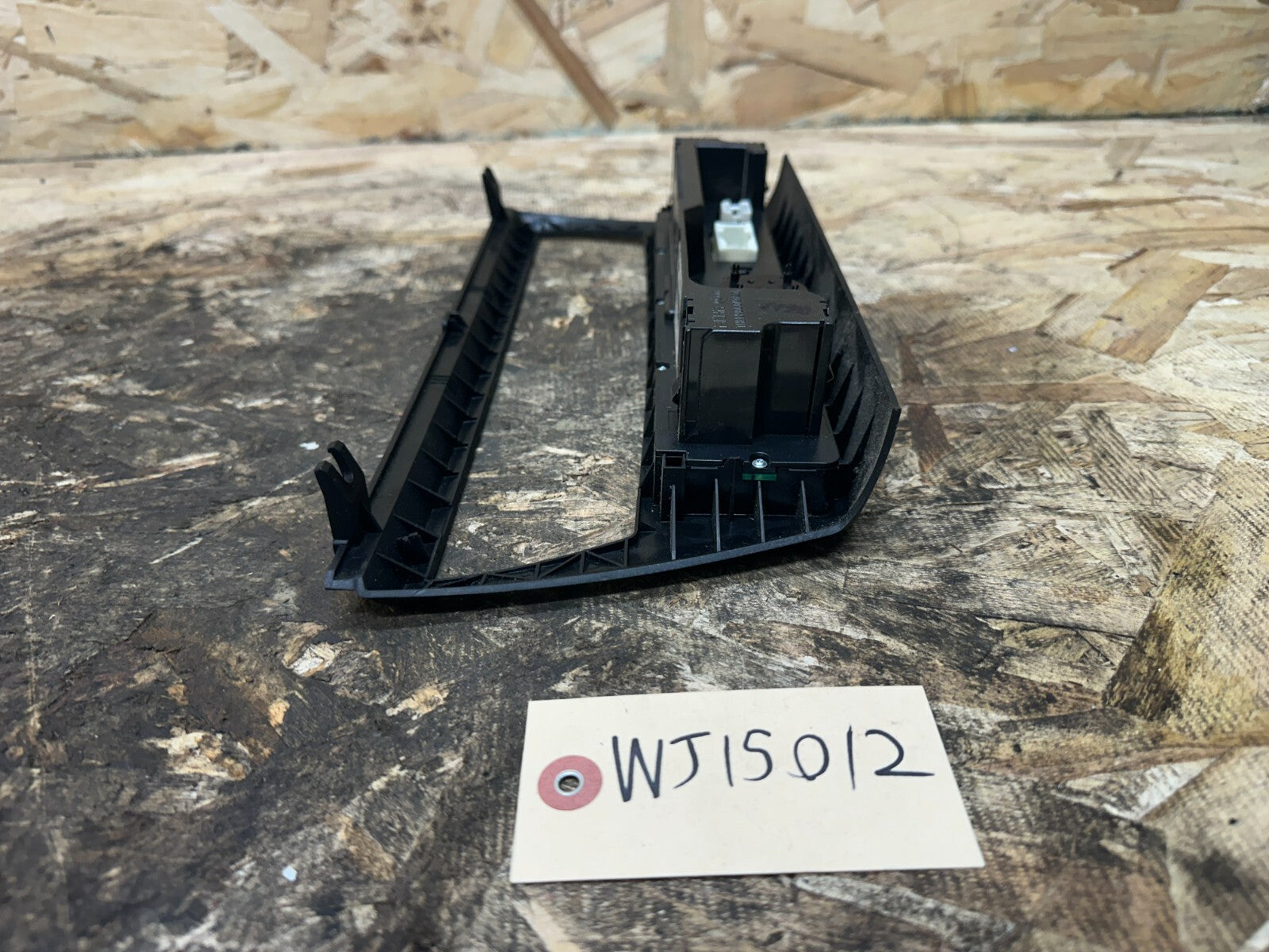 BMW 2003-2010 E83 X3 AC HEATER CLIMATE CONTROL PANEL TRIM BLACK OEM 3443981